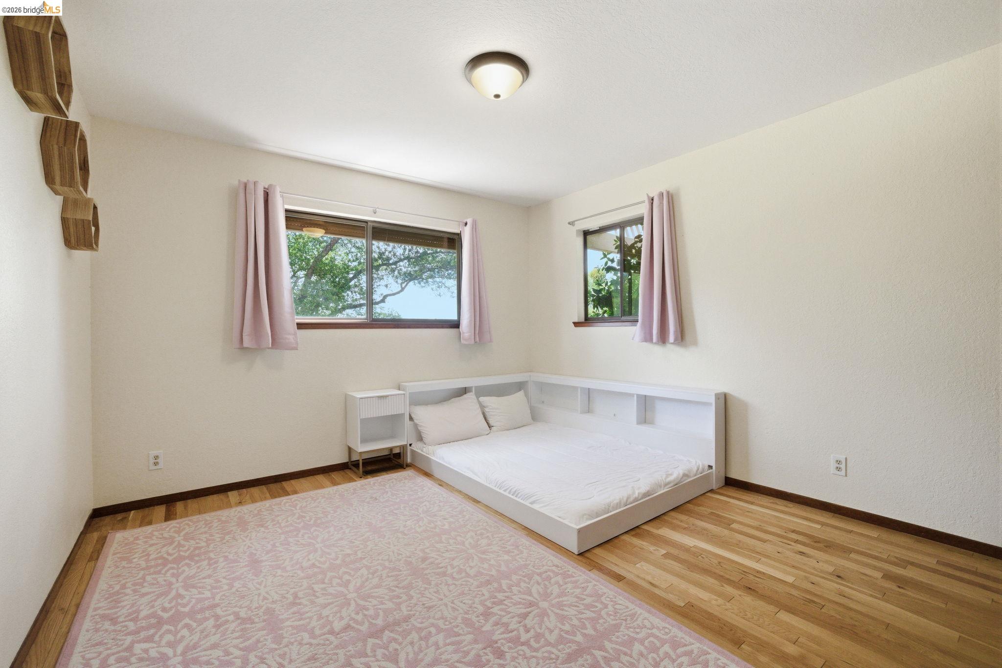 23245 Isabella Ct