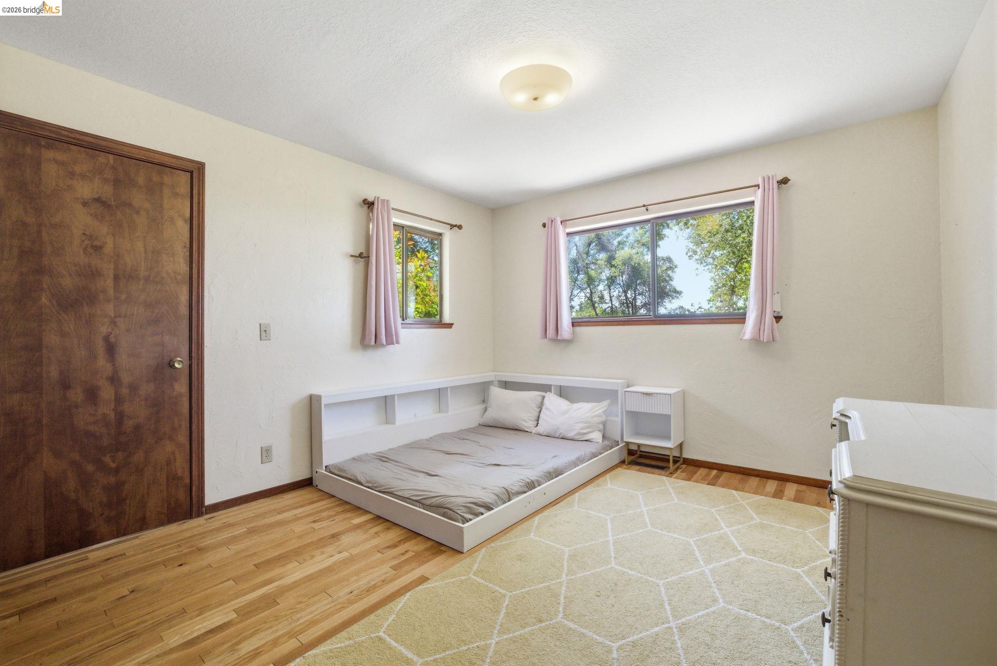 23245 Isabella Ct