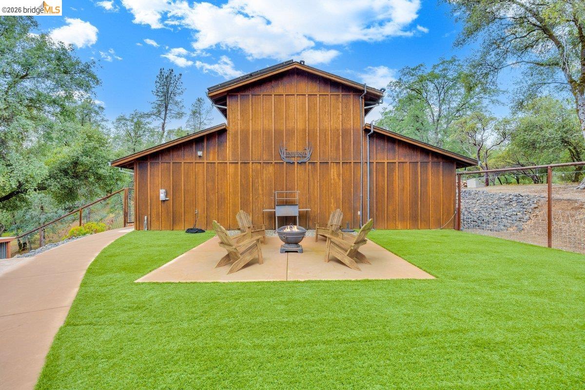 21950 Lyons Bald Mountain Rd