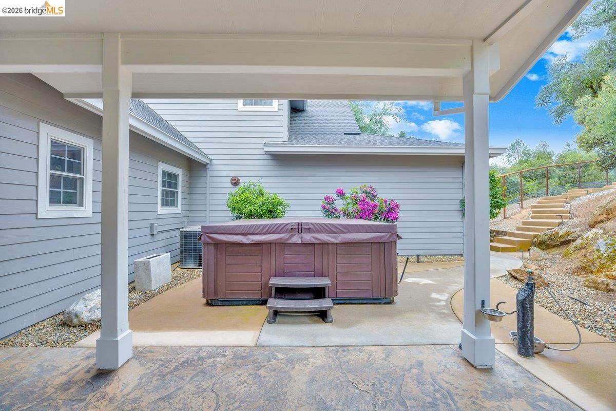 21950 Lyons Bald Mountain Rd