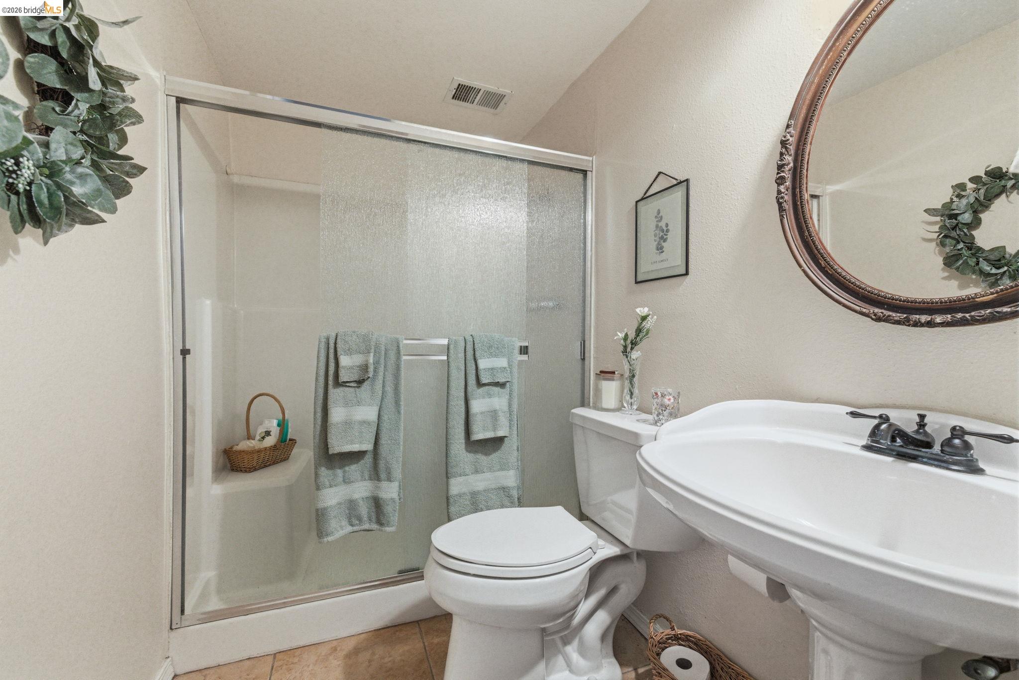 20135 Gibbs Dr