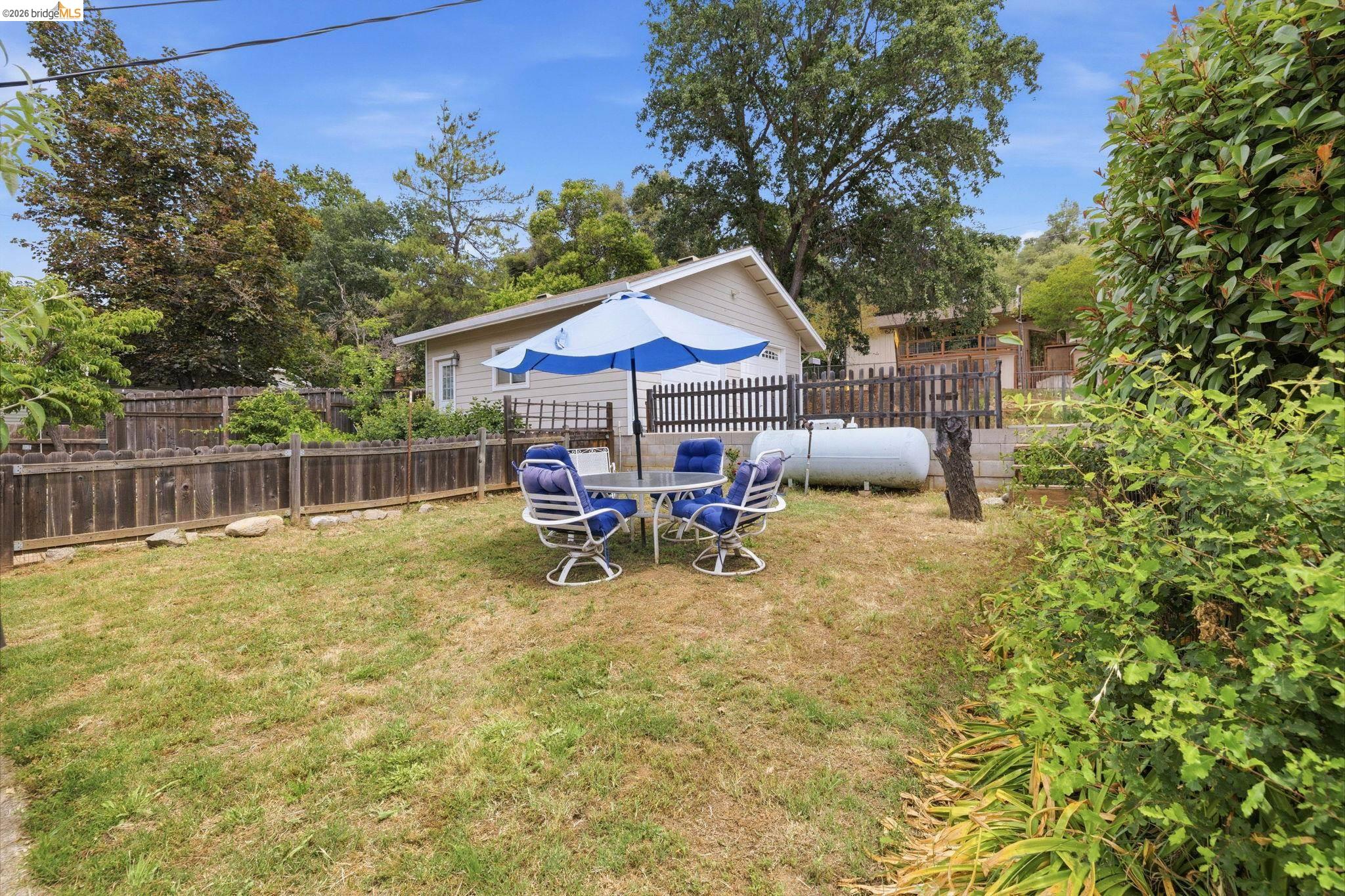 609 Shaws Flat Rd