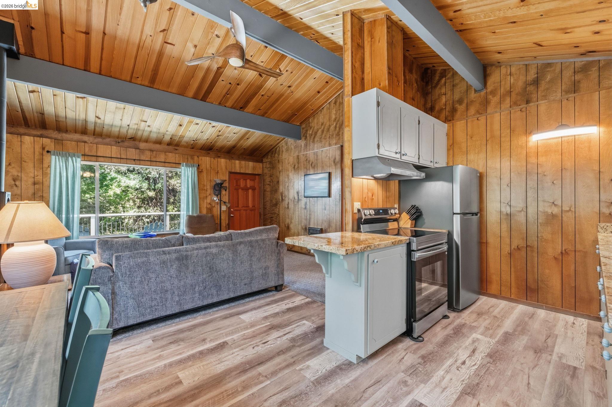 24223 Kalanu Pl