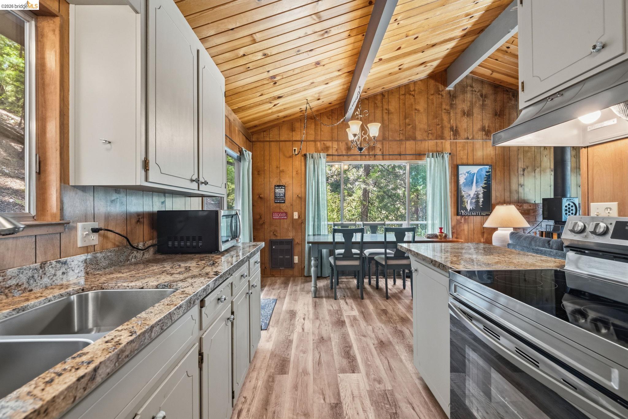 24223 Kalanu Pl