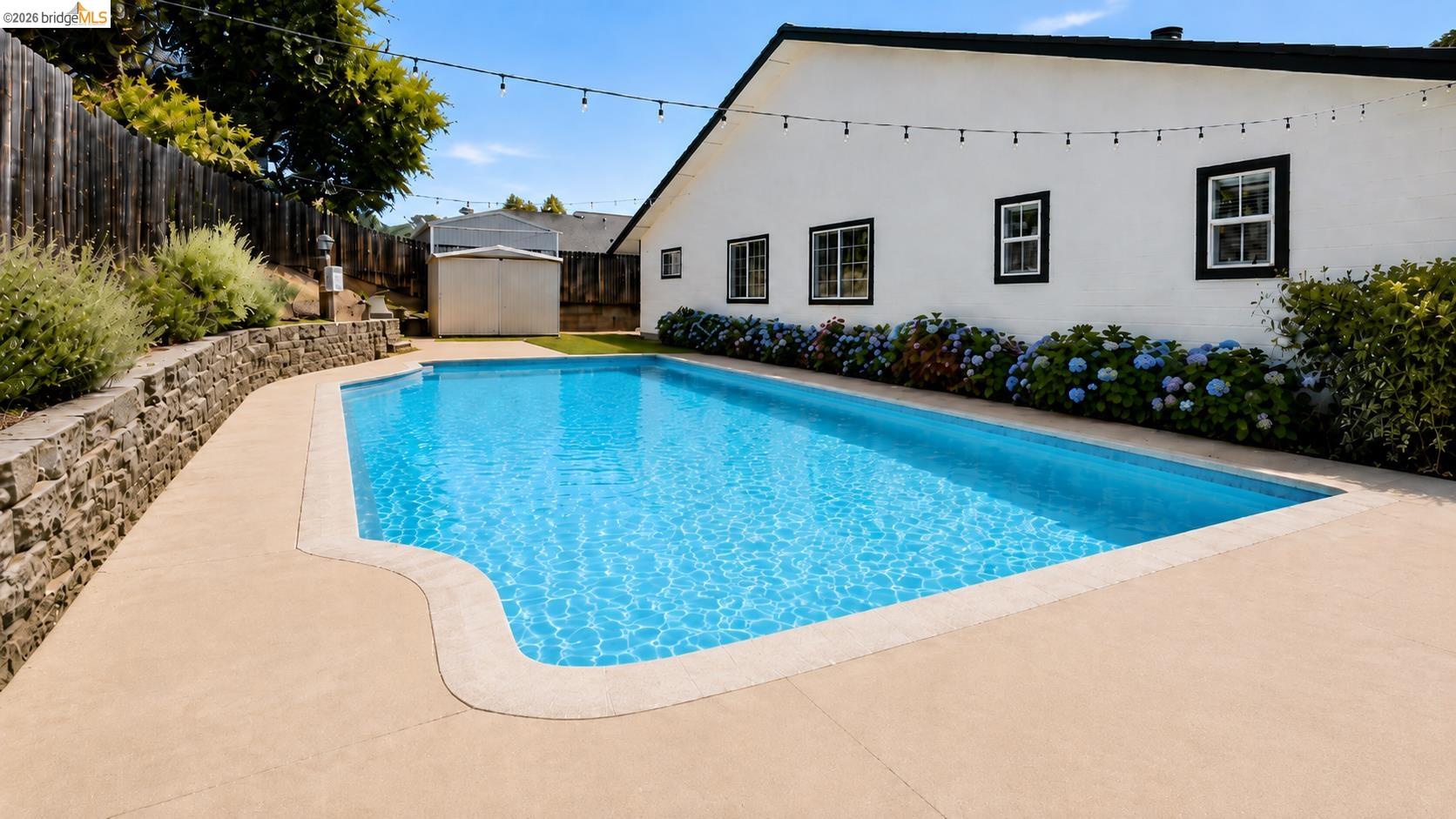 10597 River oak