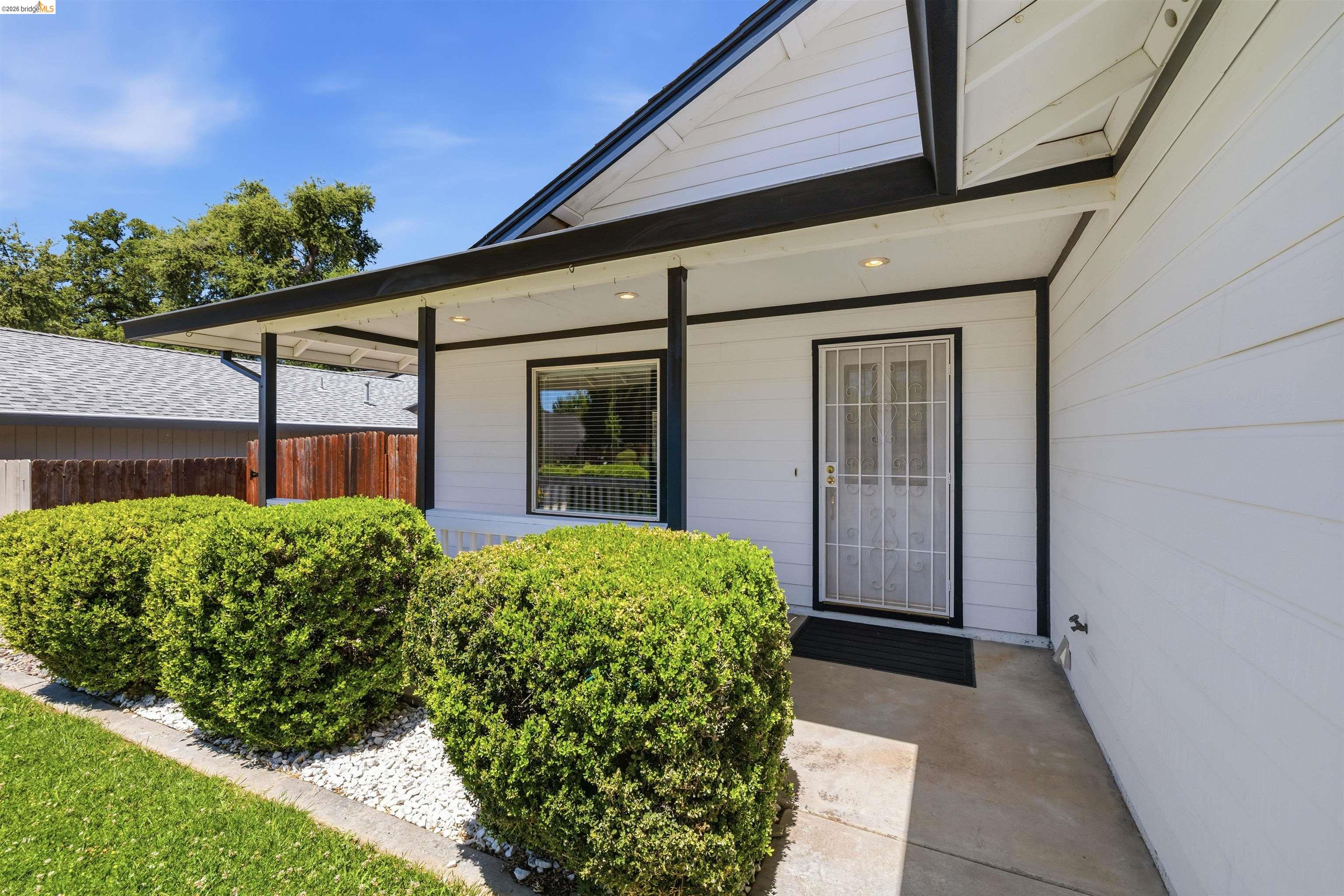 10597 River oak