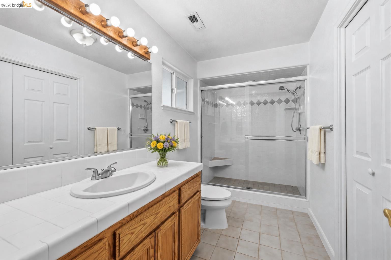 10597 River oak
