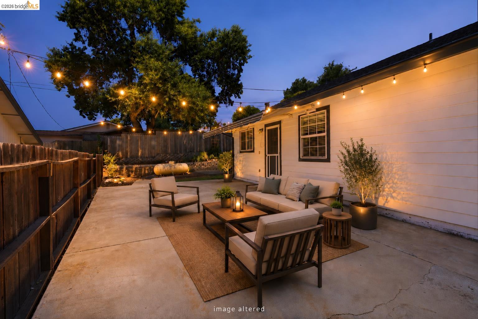 10597 River oak