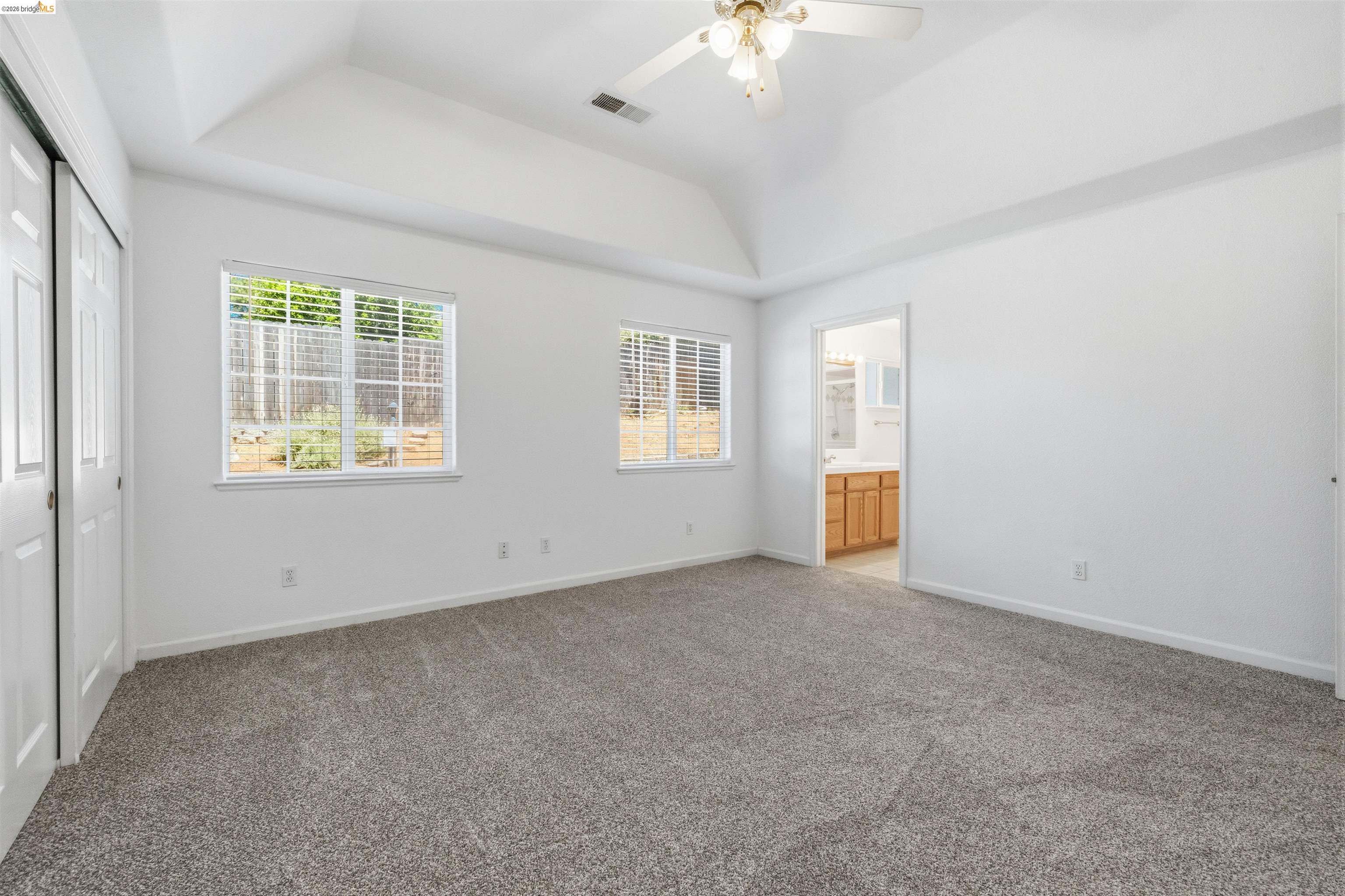 10597 River oak