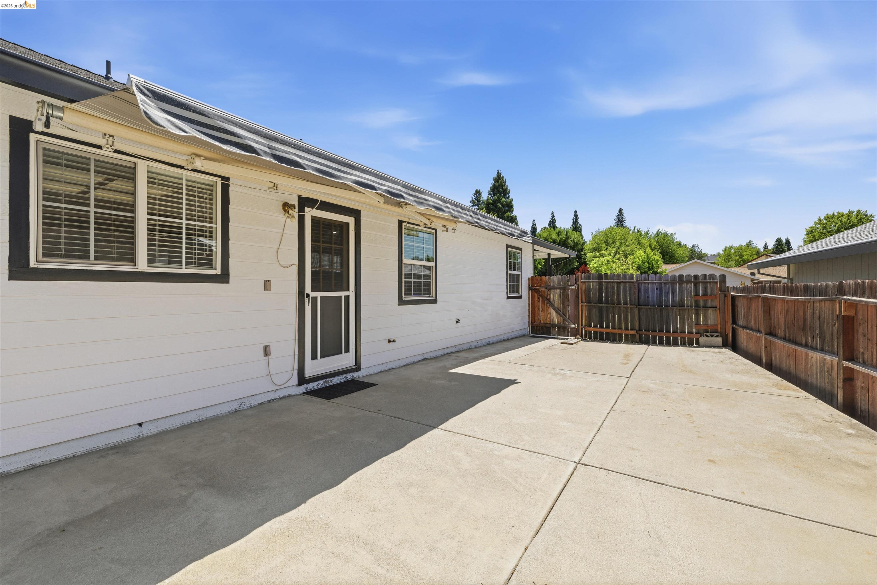 10597 River oak