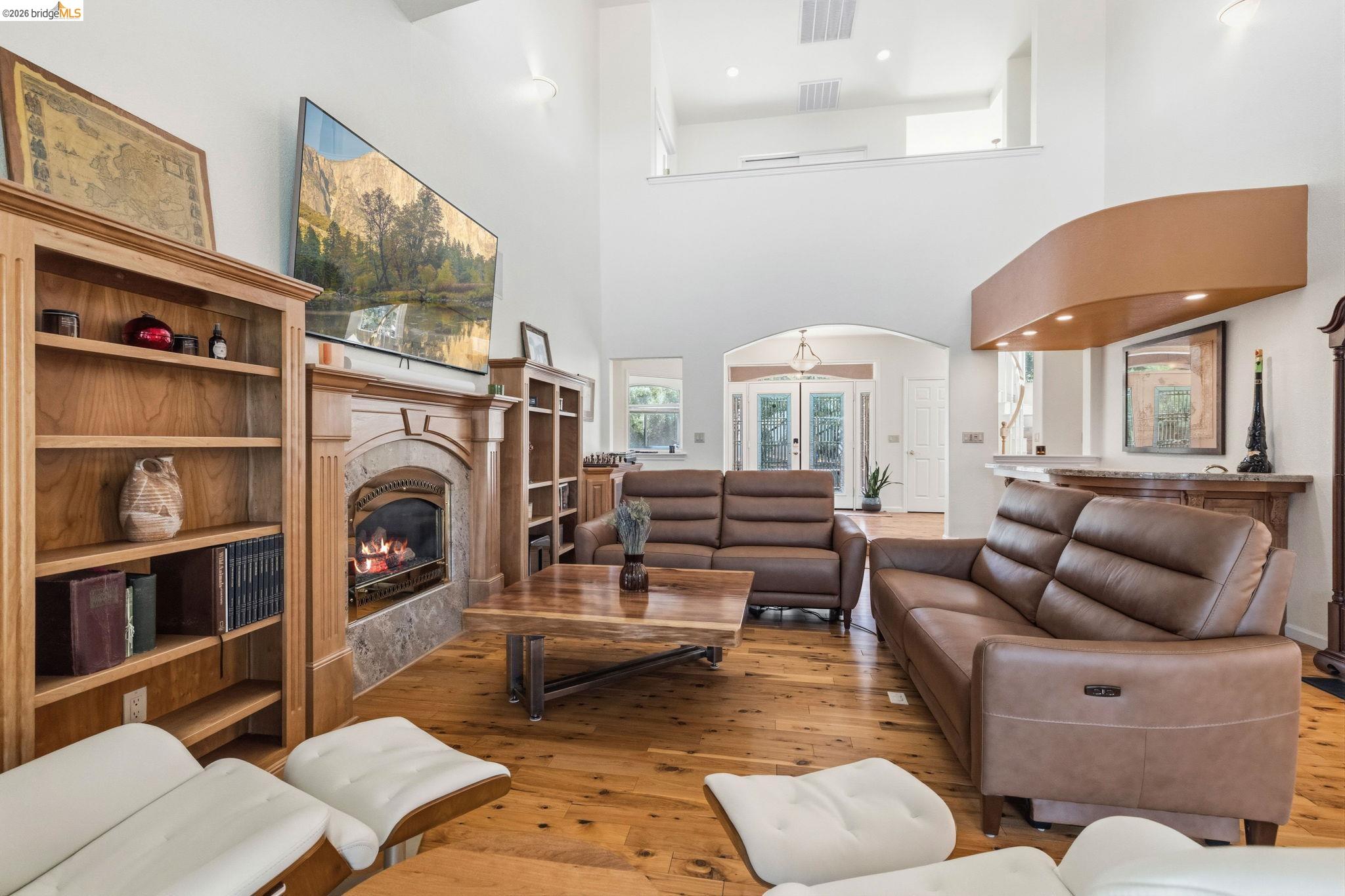 14542 Lake Vista Dr