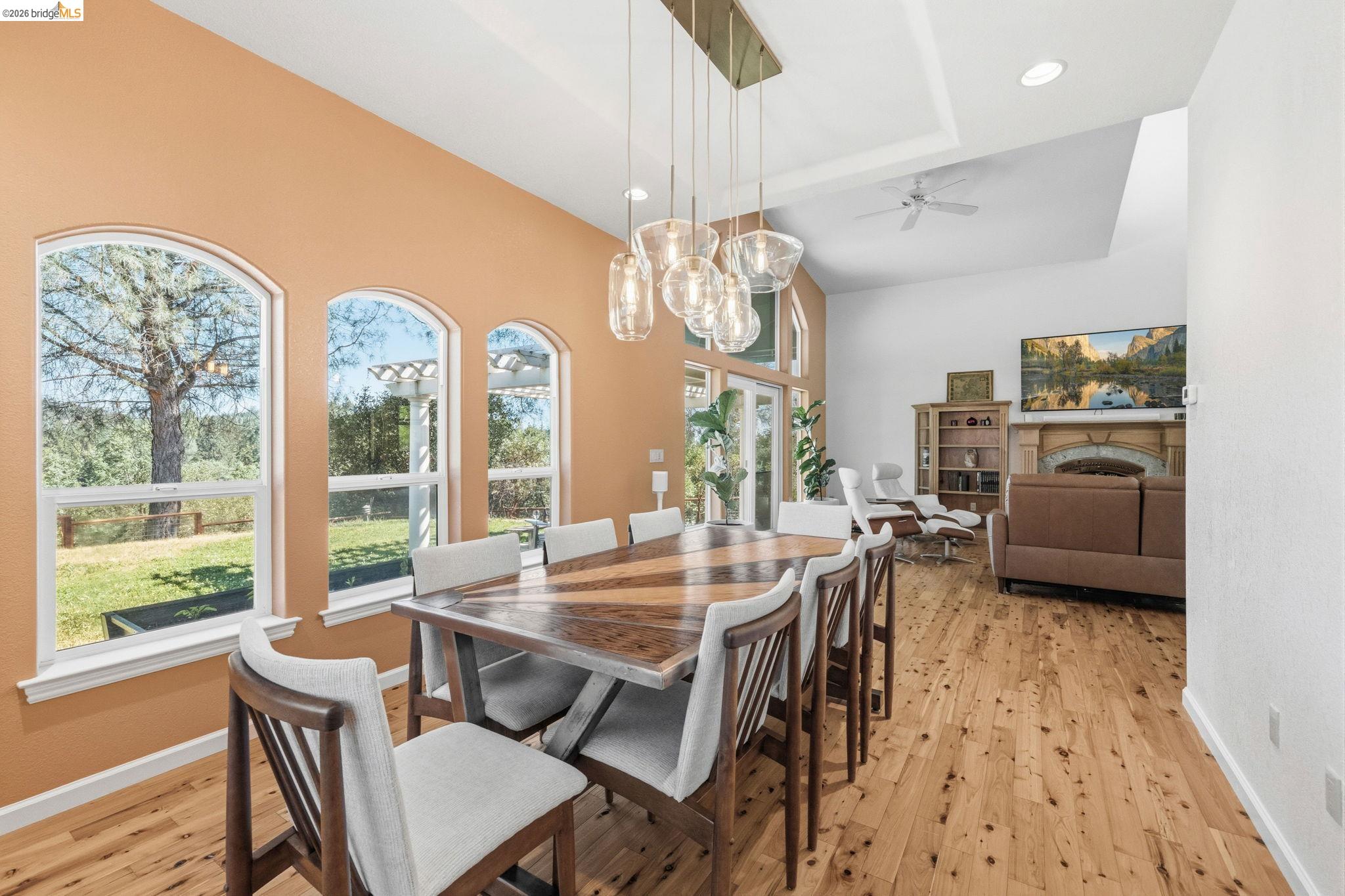 14542 Lake Vista Dr