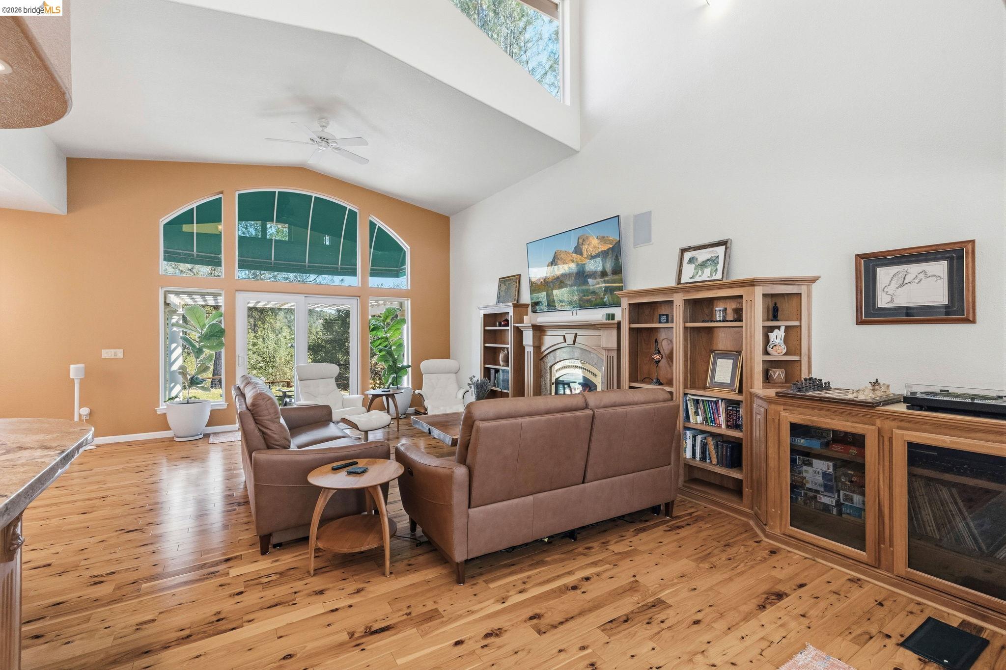 14542 Lake Vista Dr