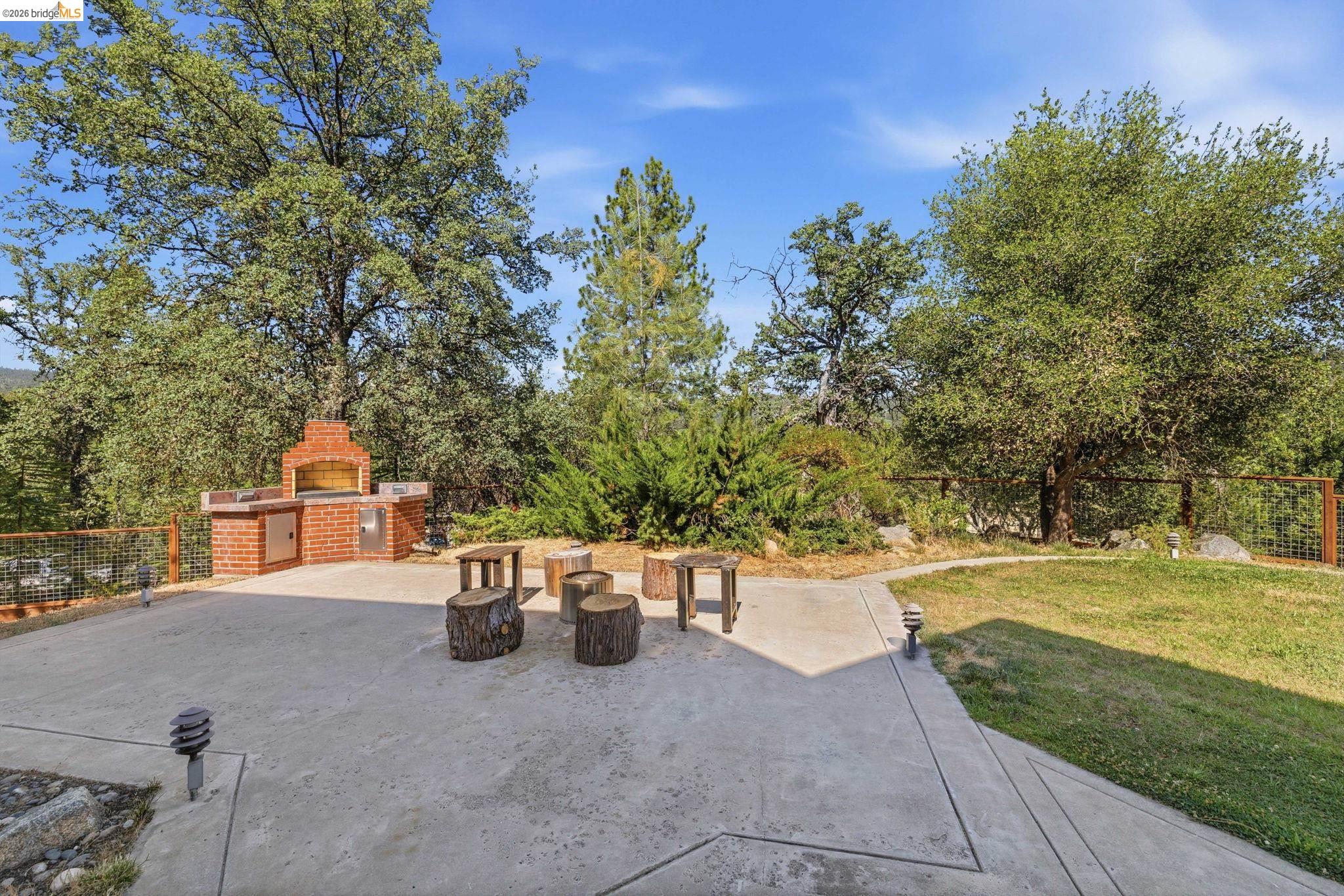 14542 Lake Vista Dr