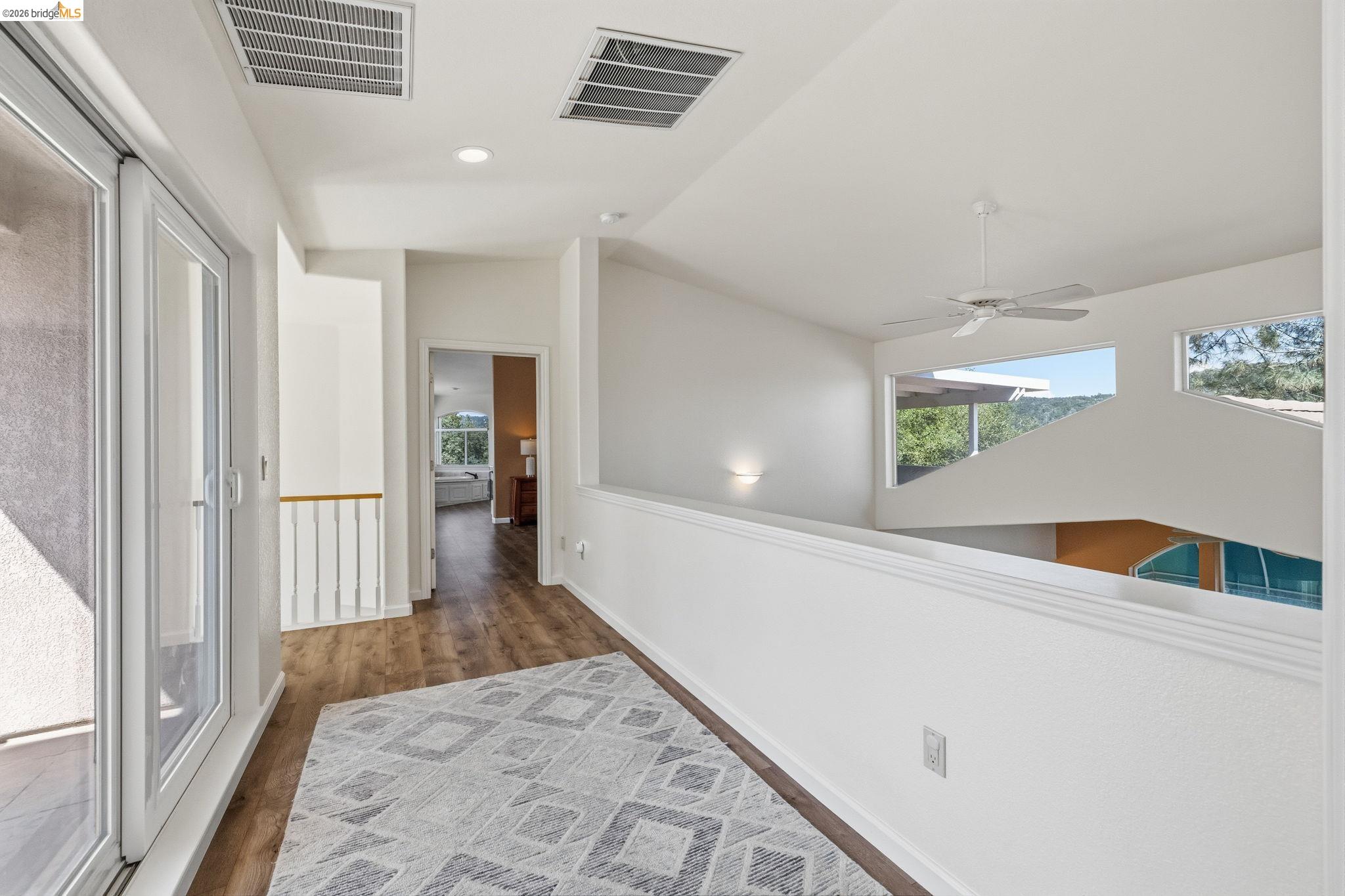 14542 Lake Vista Dr