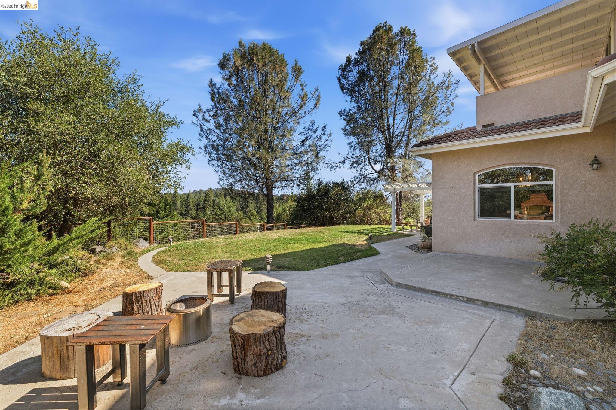 14542 Lake Vista Dr