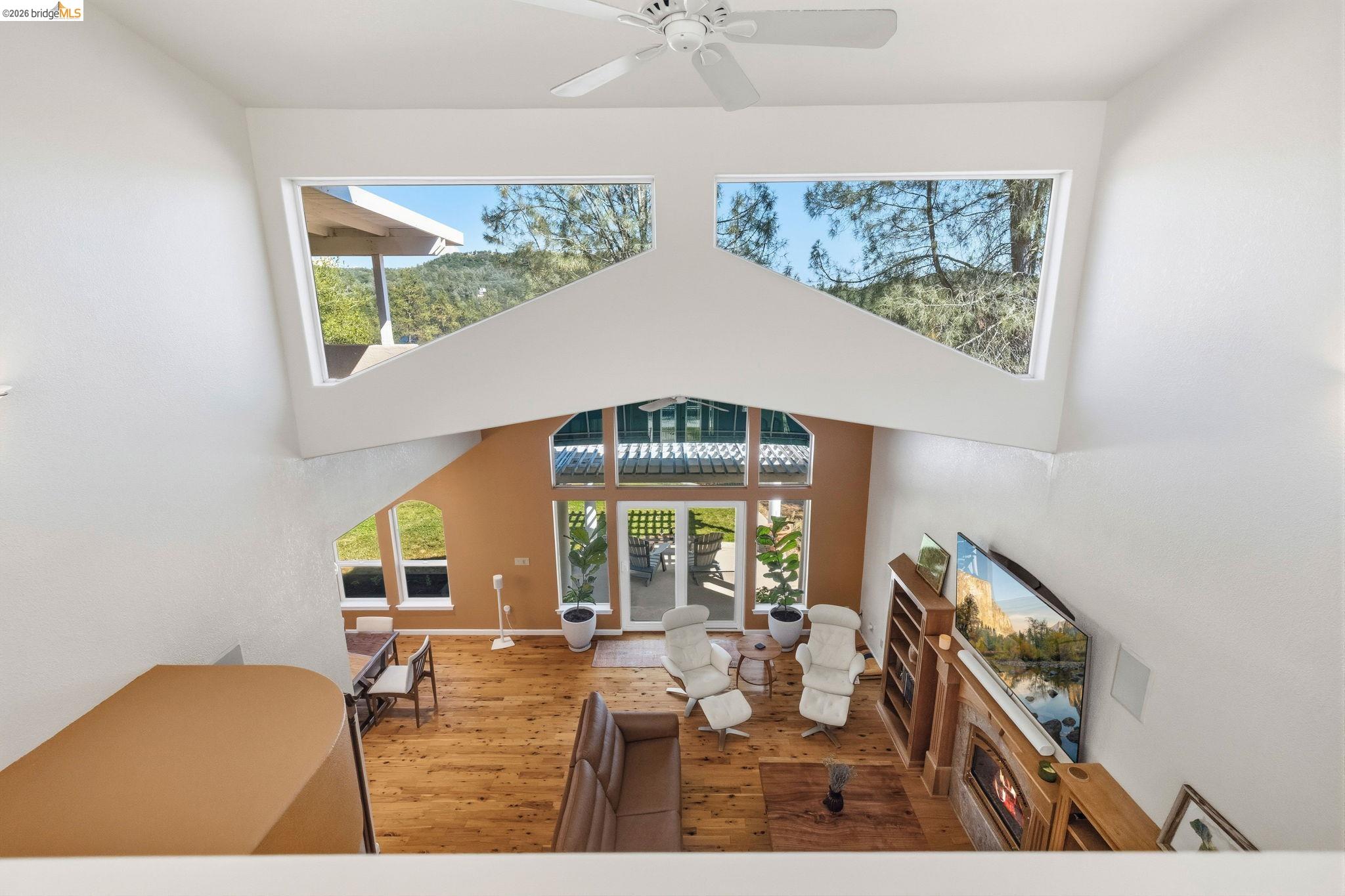 14542 Lake Vista Dr