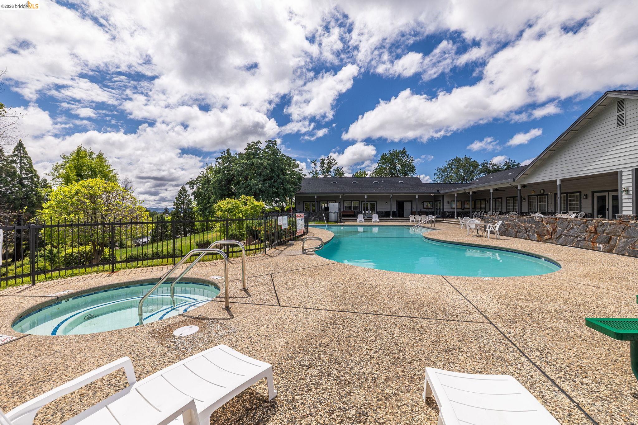 12660 Red Chestnut Ln #11 SPC 11