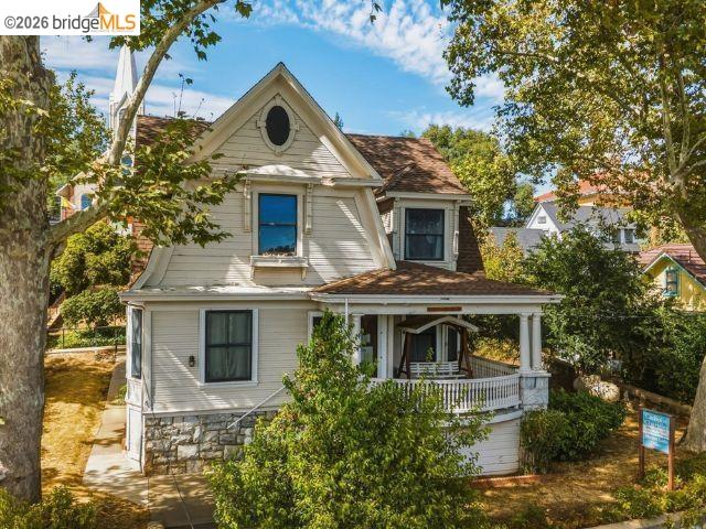 88 Bradford St