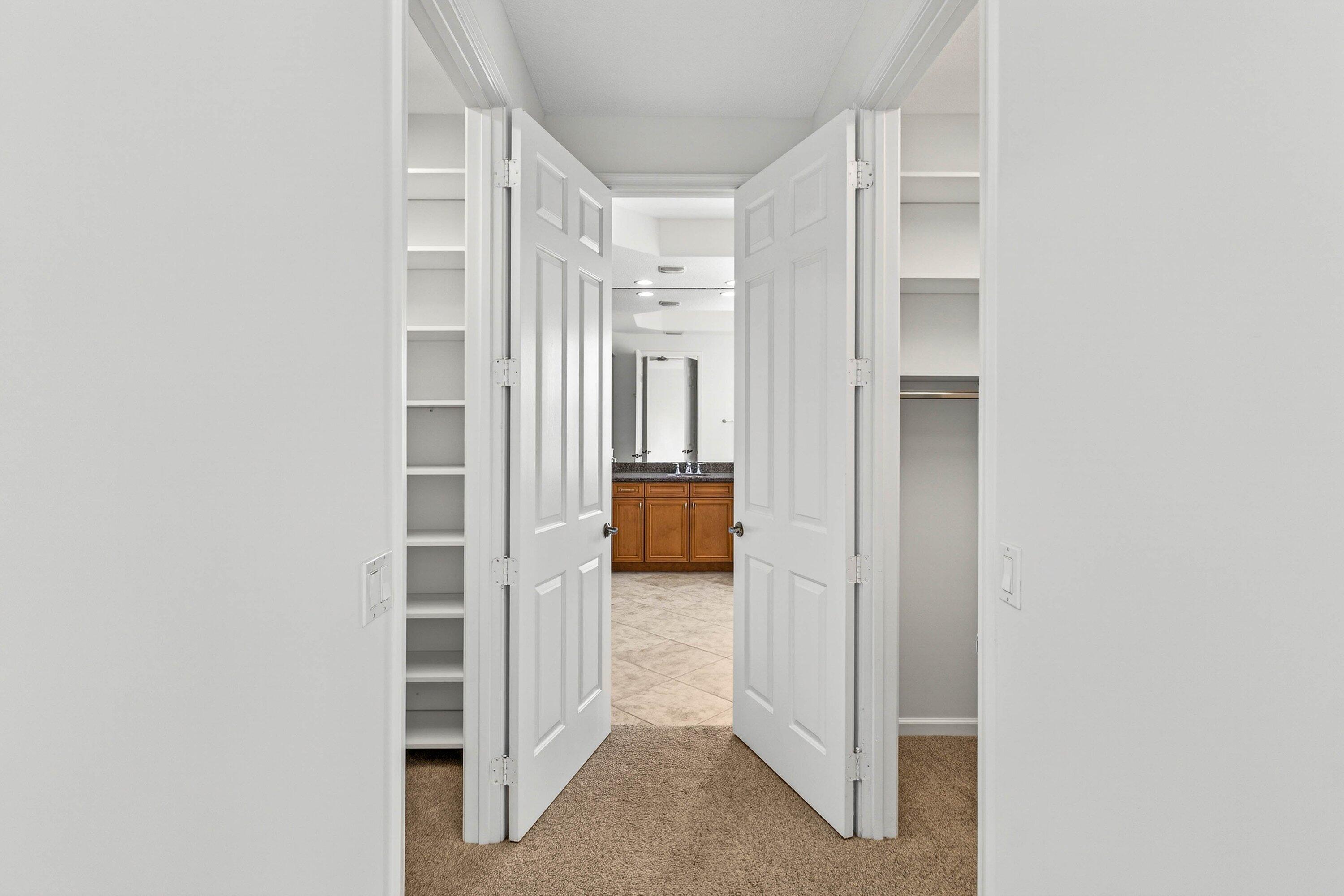 9956 Cobblestone Creek Drive