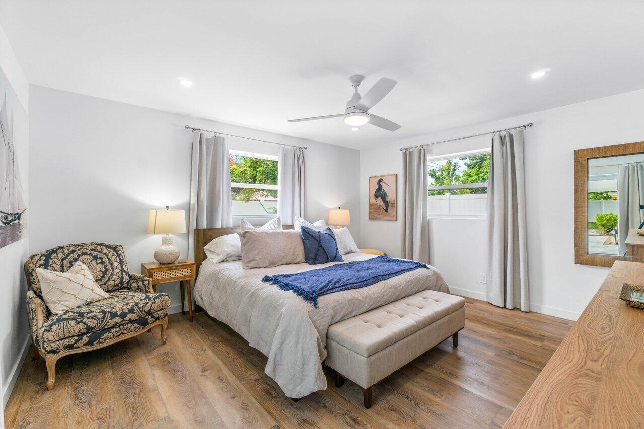 4586 Ellwood Drive