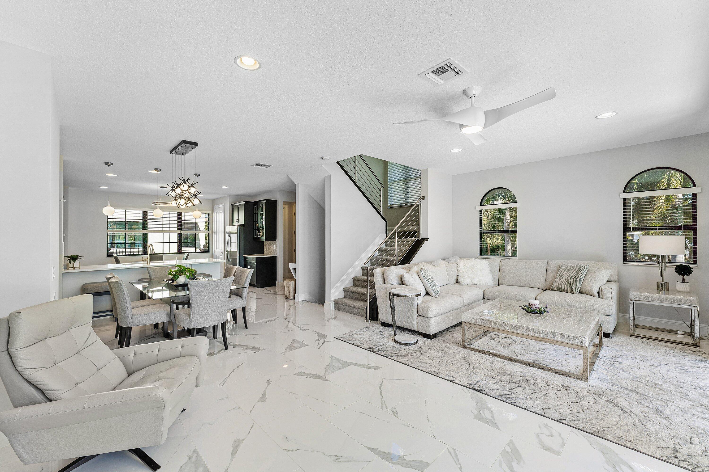 10 Windward Lane
