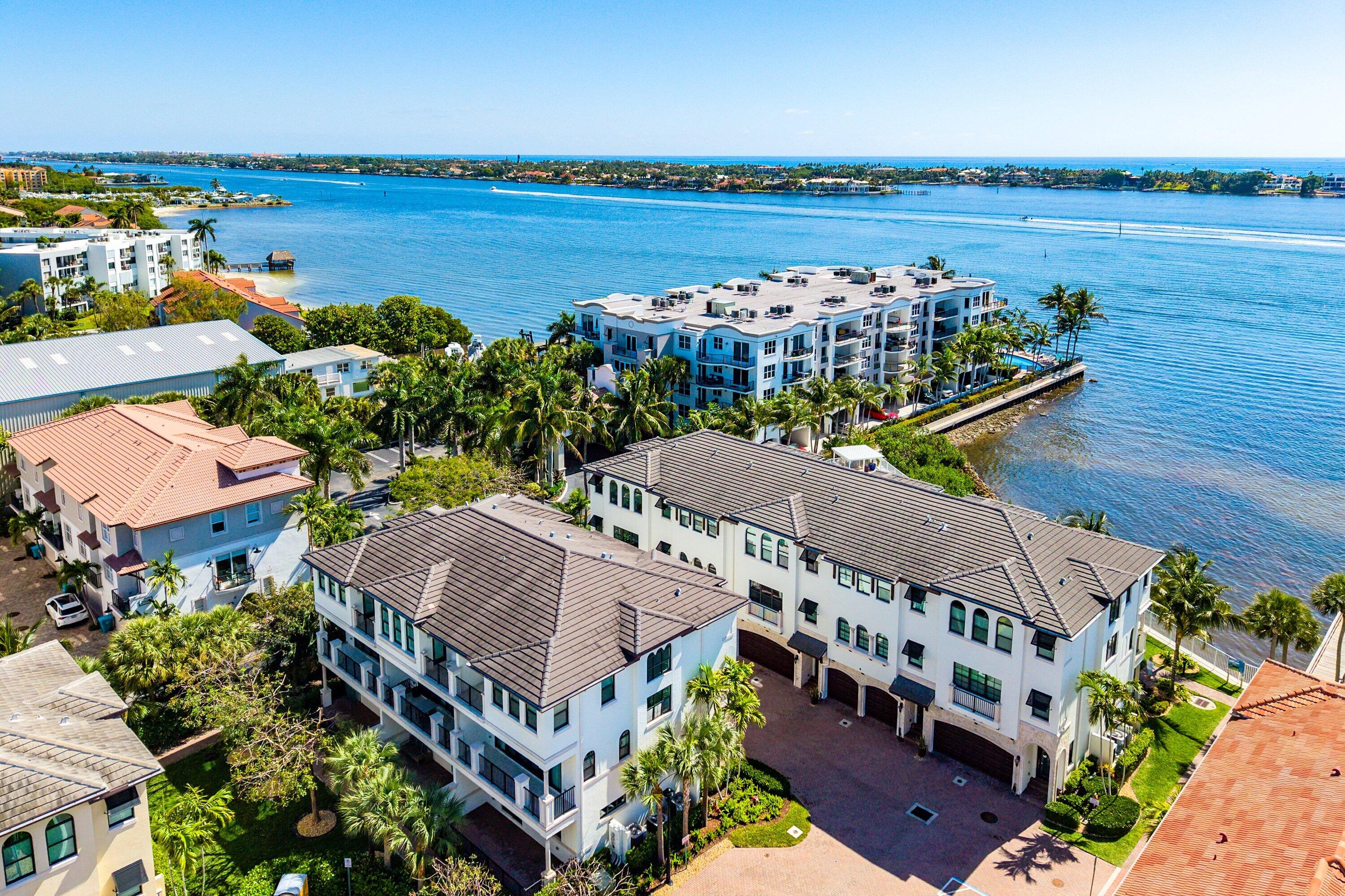10 Windward Lane