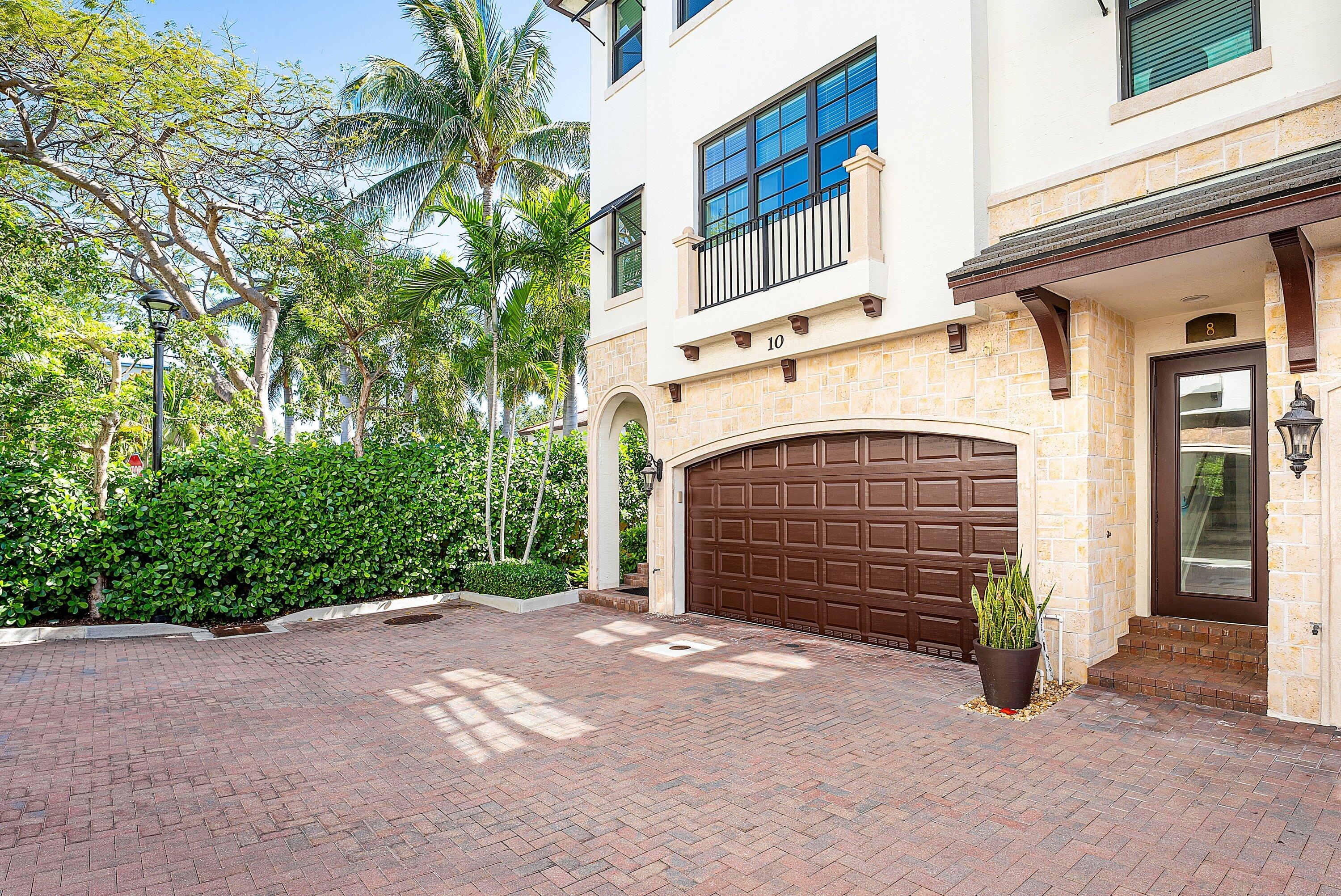 10 Windward Lane