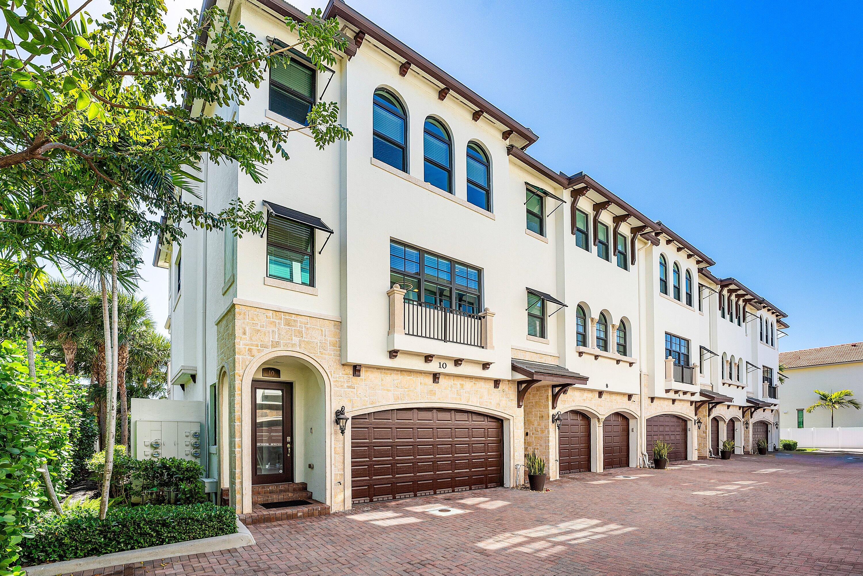 10 Windward Lane