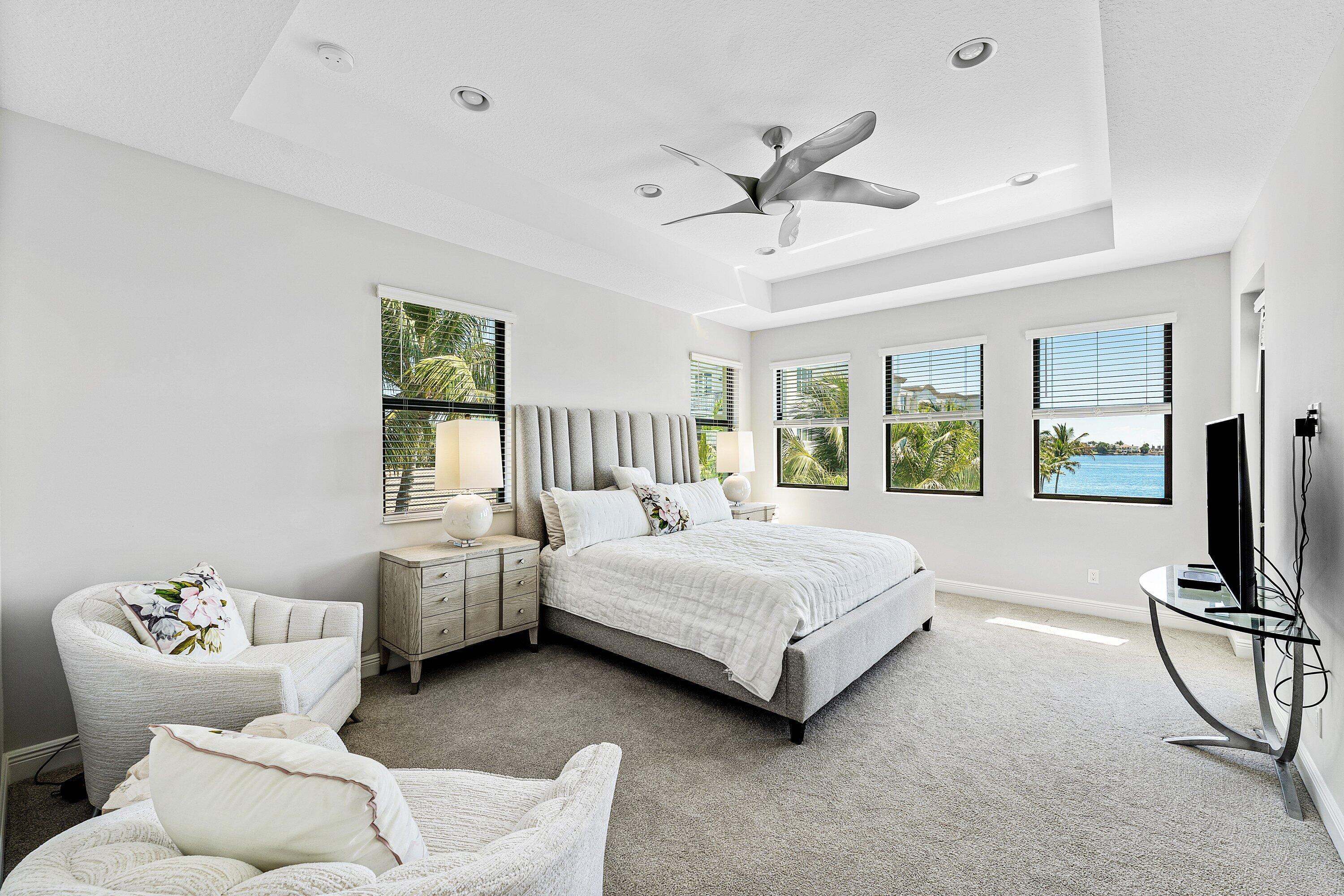 10 Windward Lane
