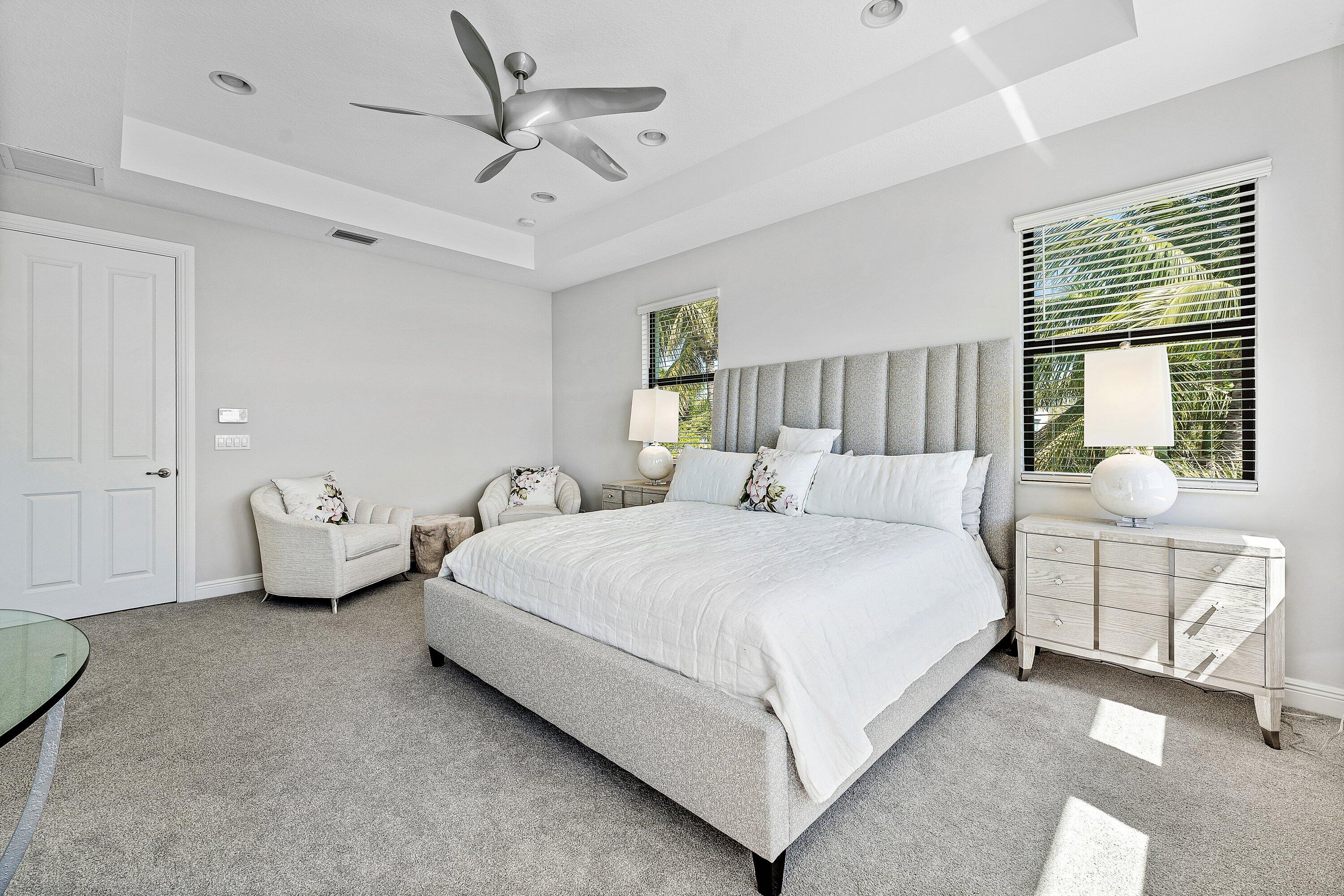 10 Windward Lane
