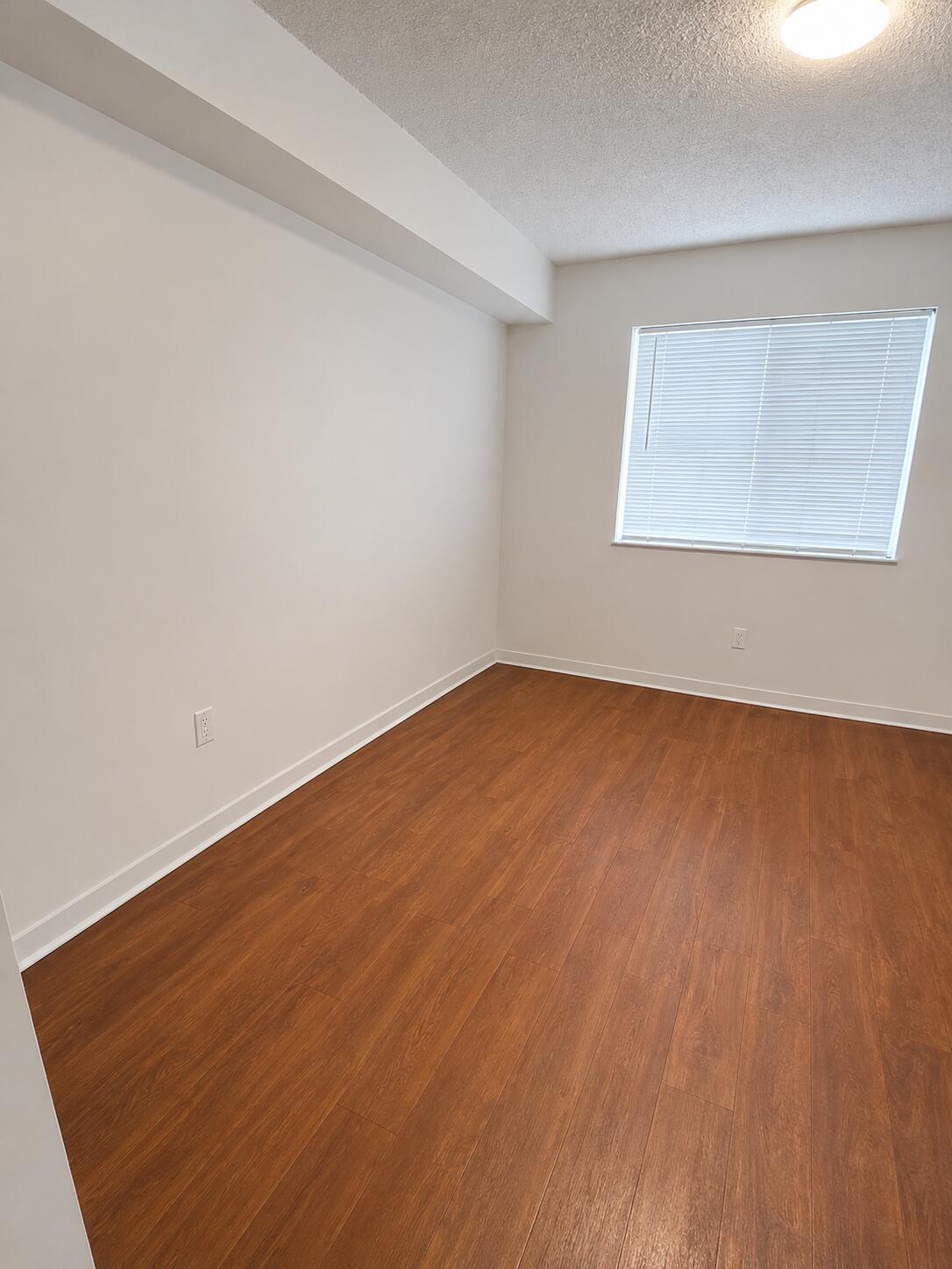 718 NW 92nd Avenue