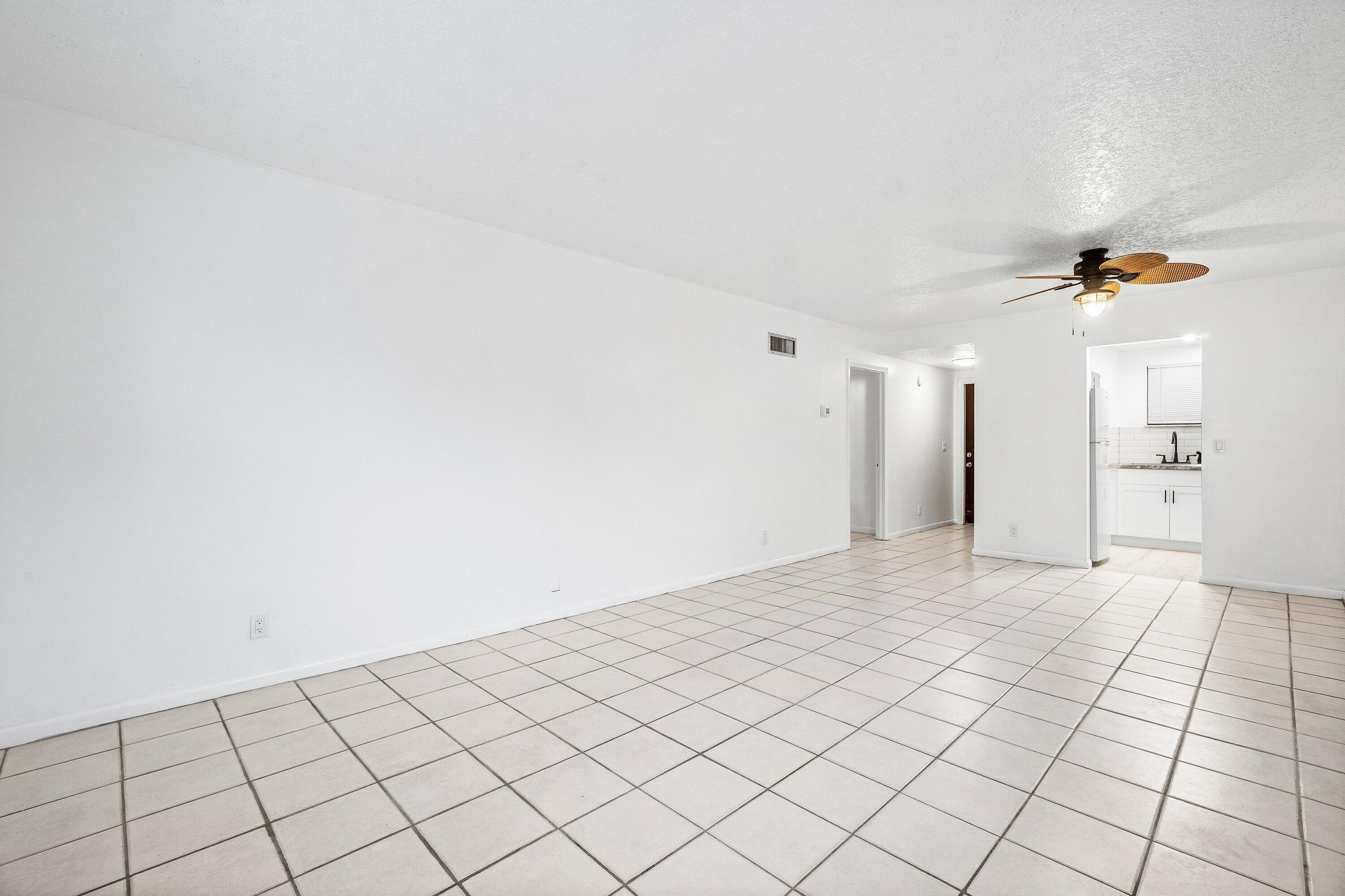 626 N Federal Highway Unit 3