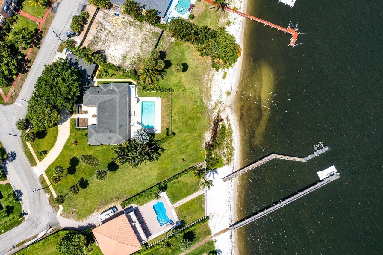 210 S Lake Drive