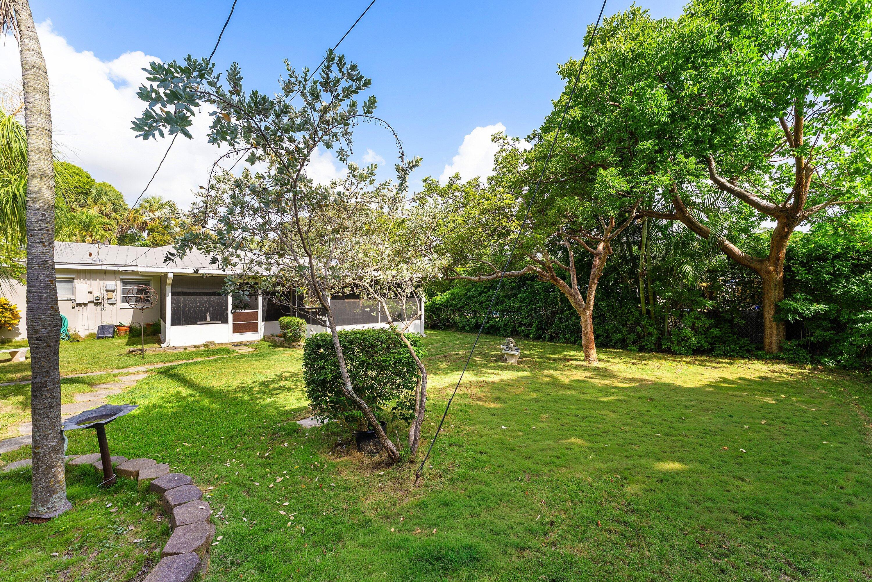 414 S Atlantic Drive