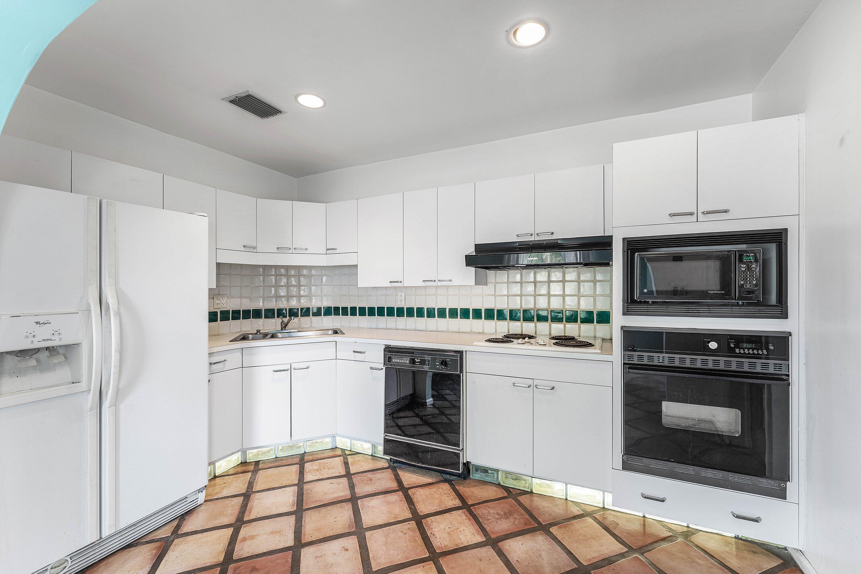 122 Euclid Boulevard