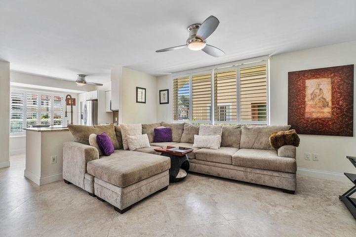 123 Yacht Club Way