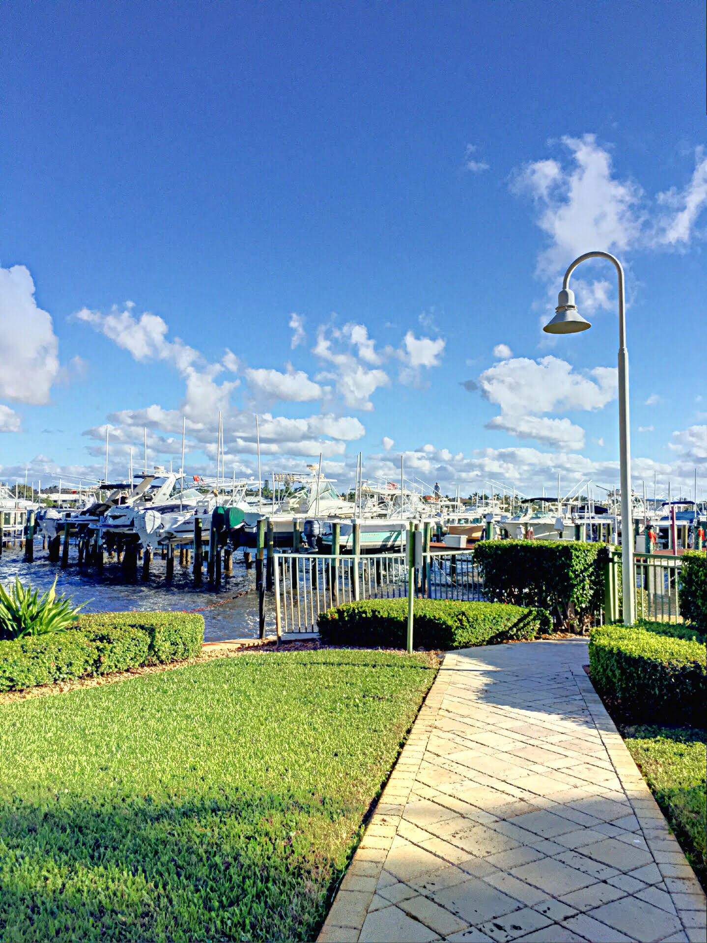 123 Yacht Club Way