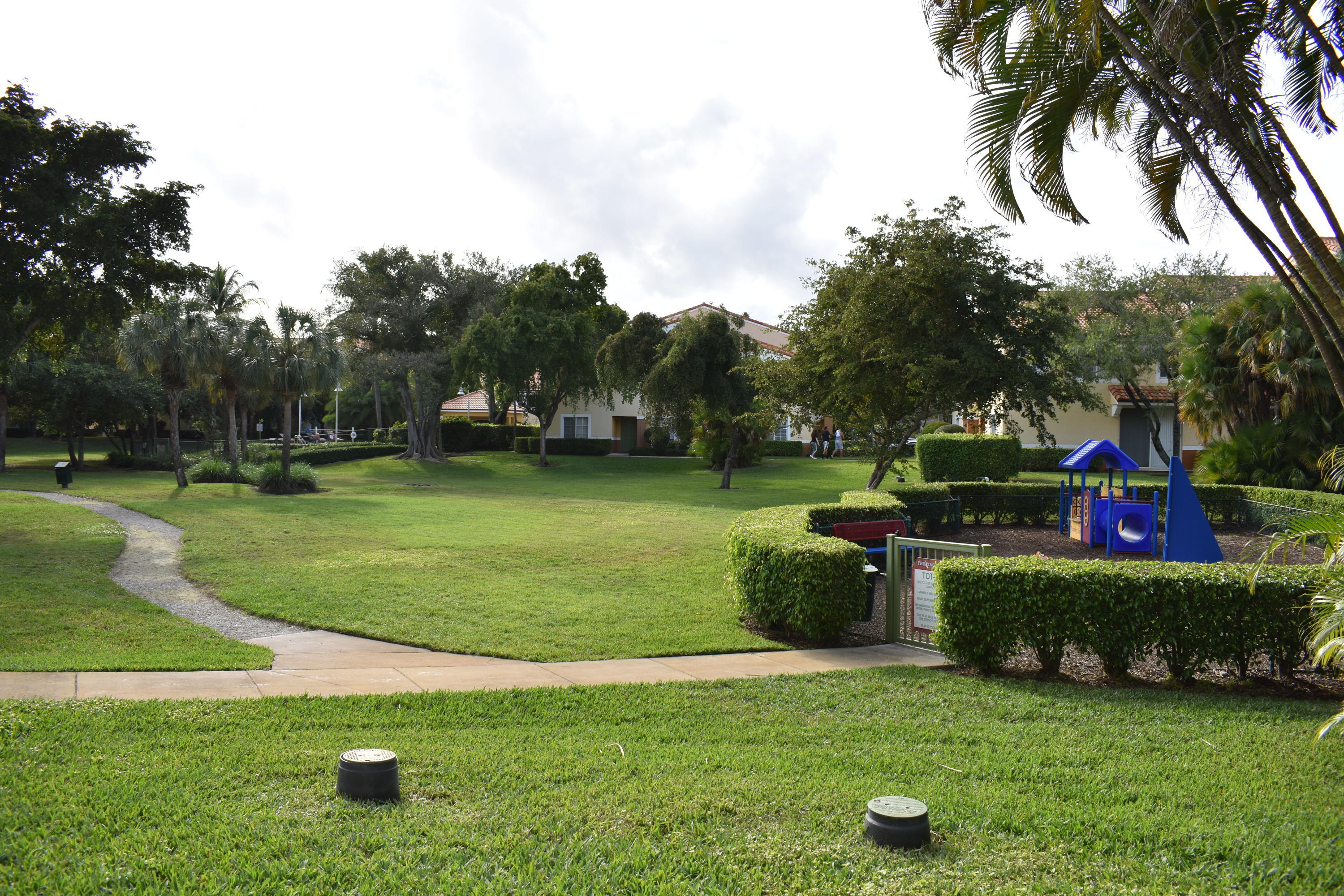 123 Yacht Club Way