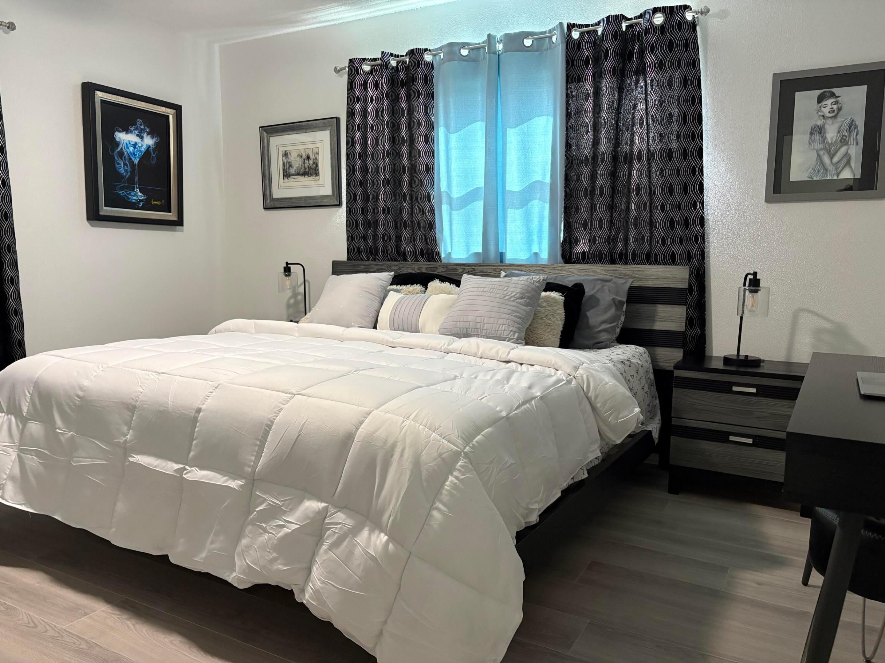 3080 Tropical Trail