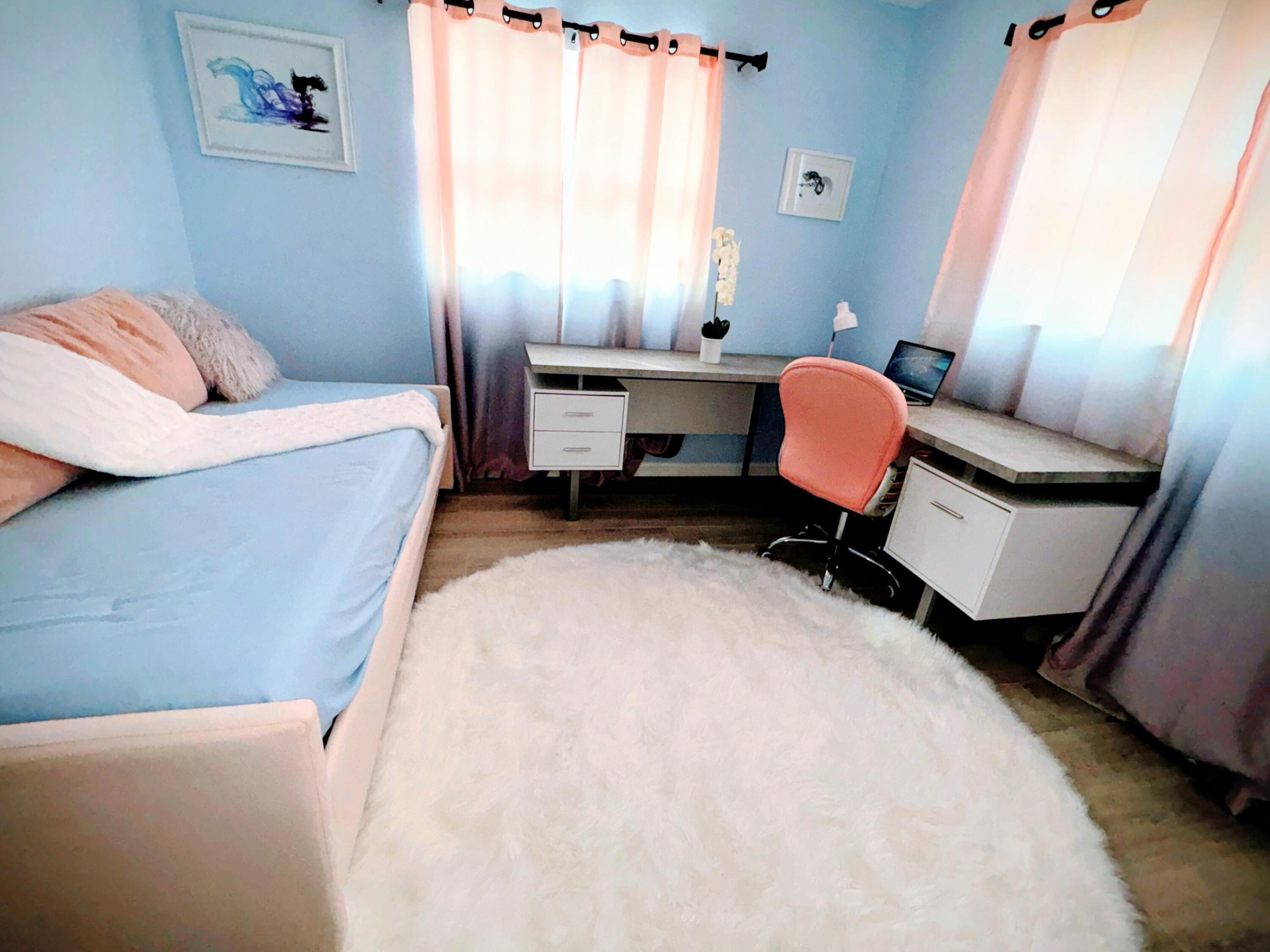 3080 Tropical Trail