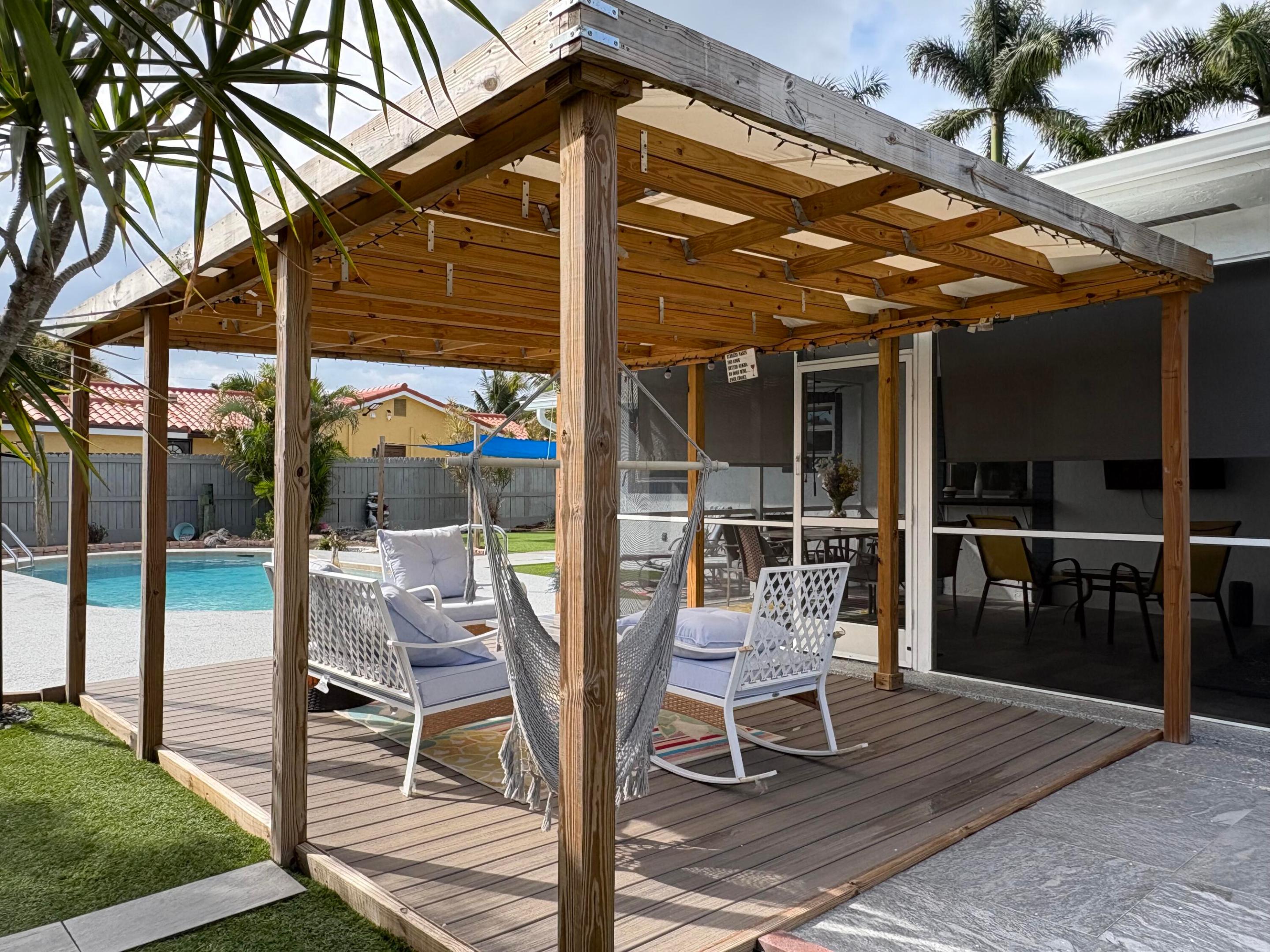 3080 Tropical Trail