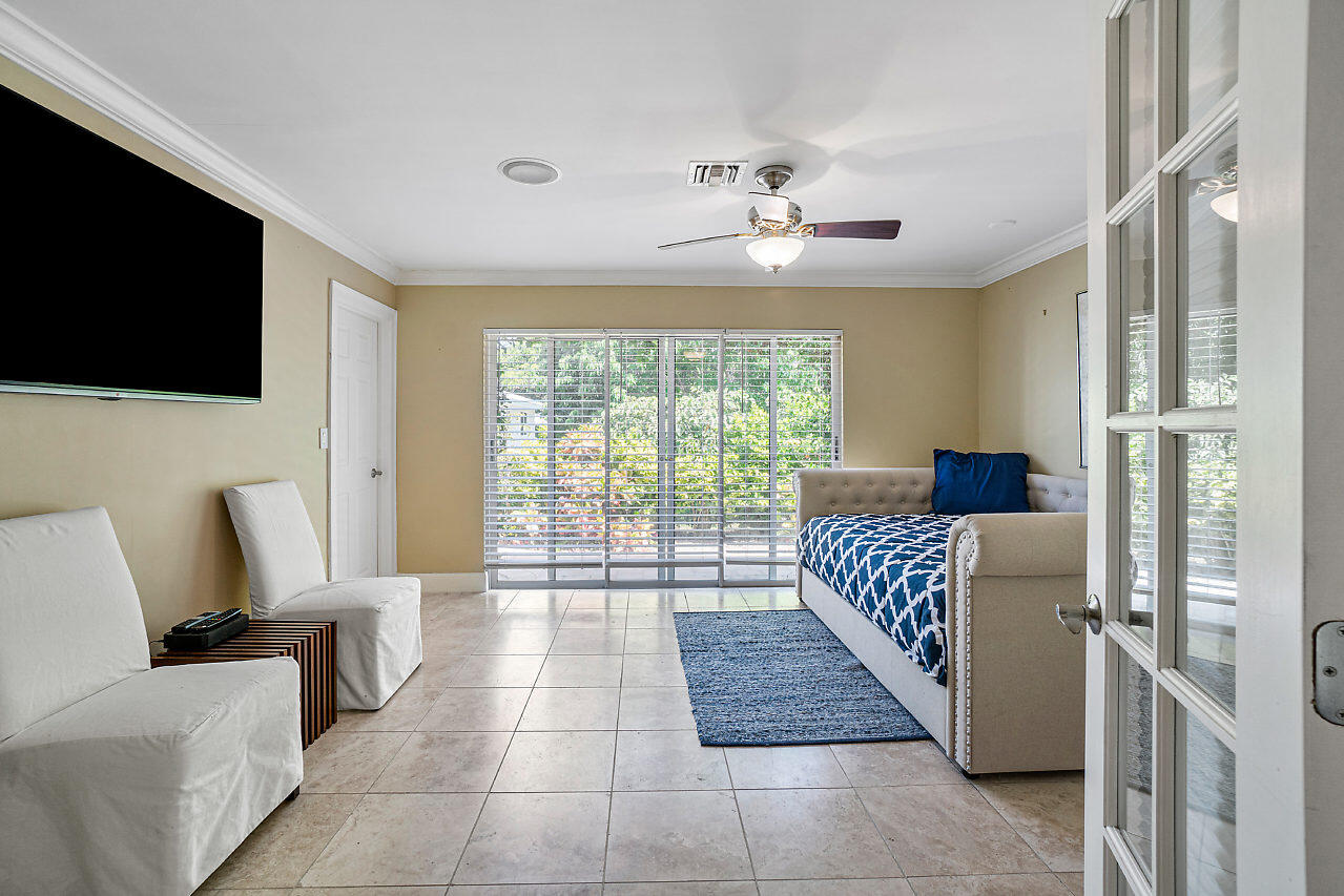 110 N Atlantic Drive