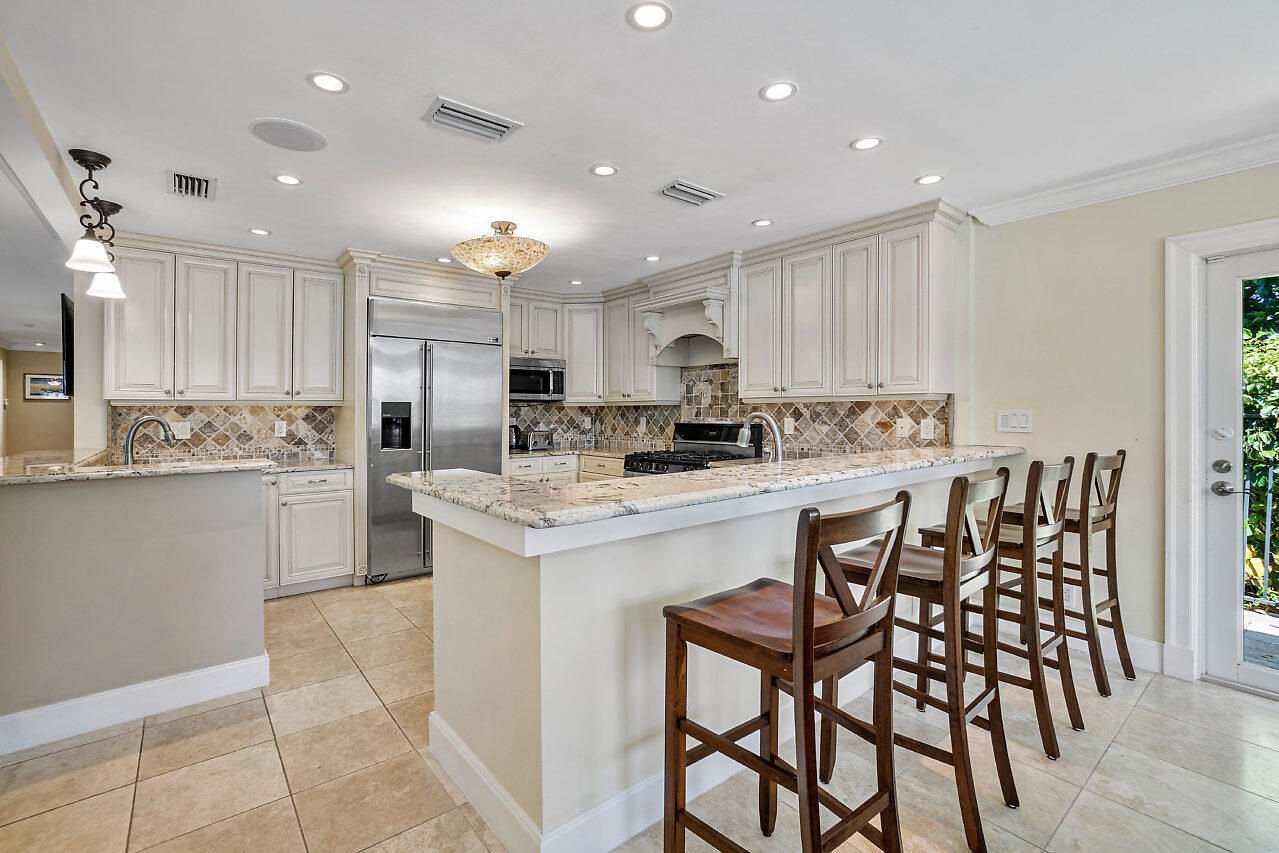 110 N Atlantic Drive