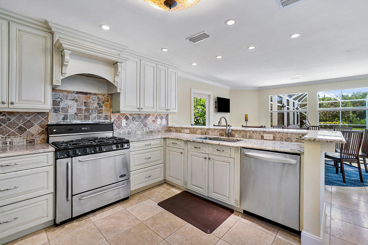 110 N Atlantic Drive