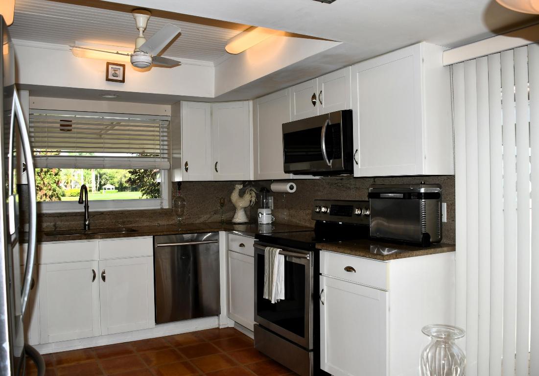 5771 Lakeview Mews Place