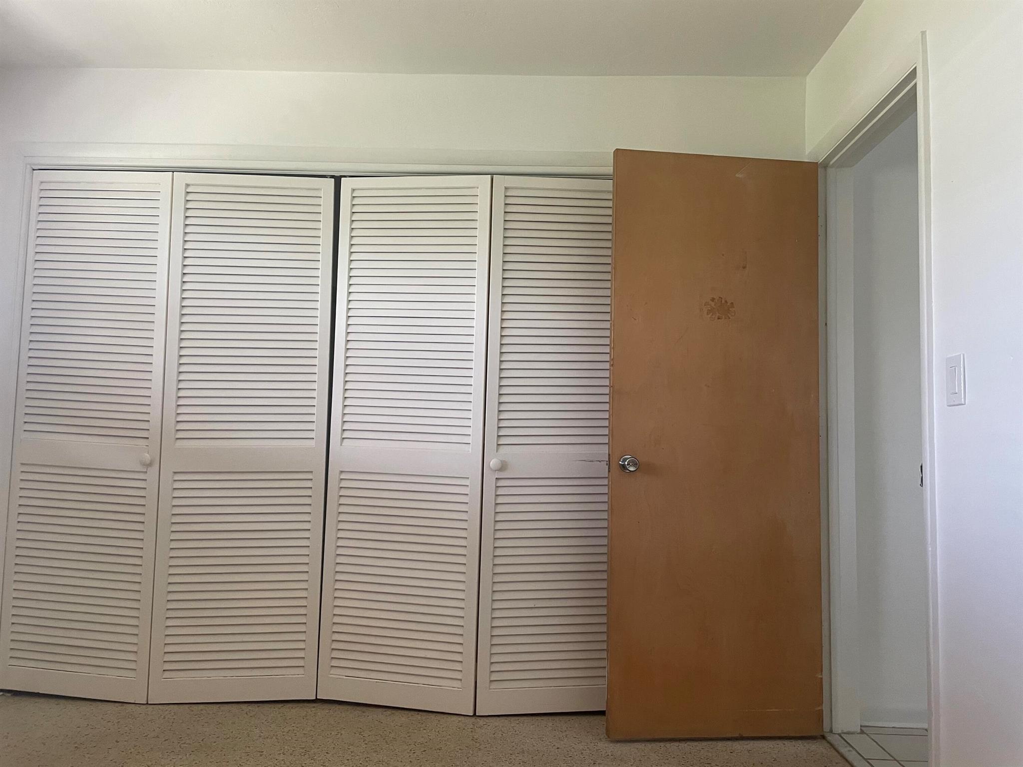 1406 Hillcrest Drive