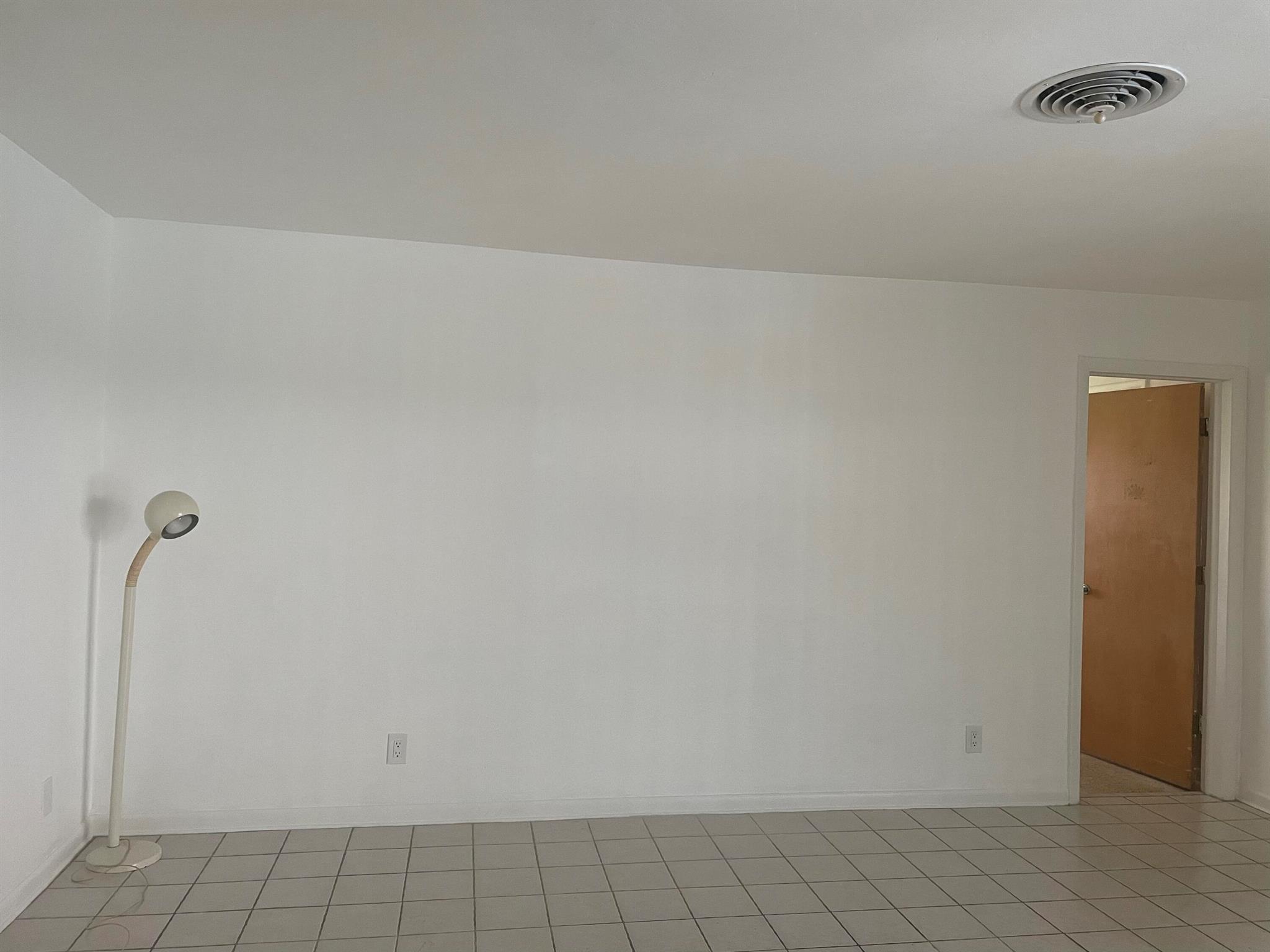 1406 Hillcrest Drive