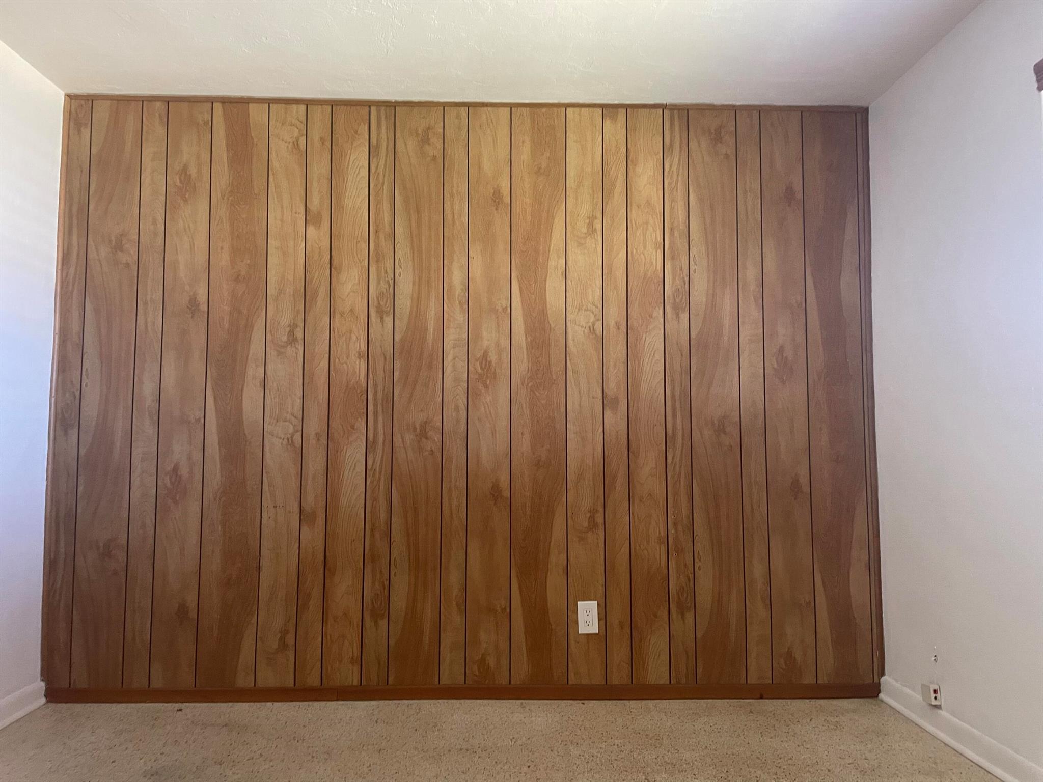 1406 Hillcrest Drive