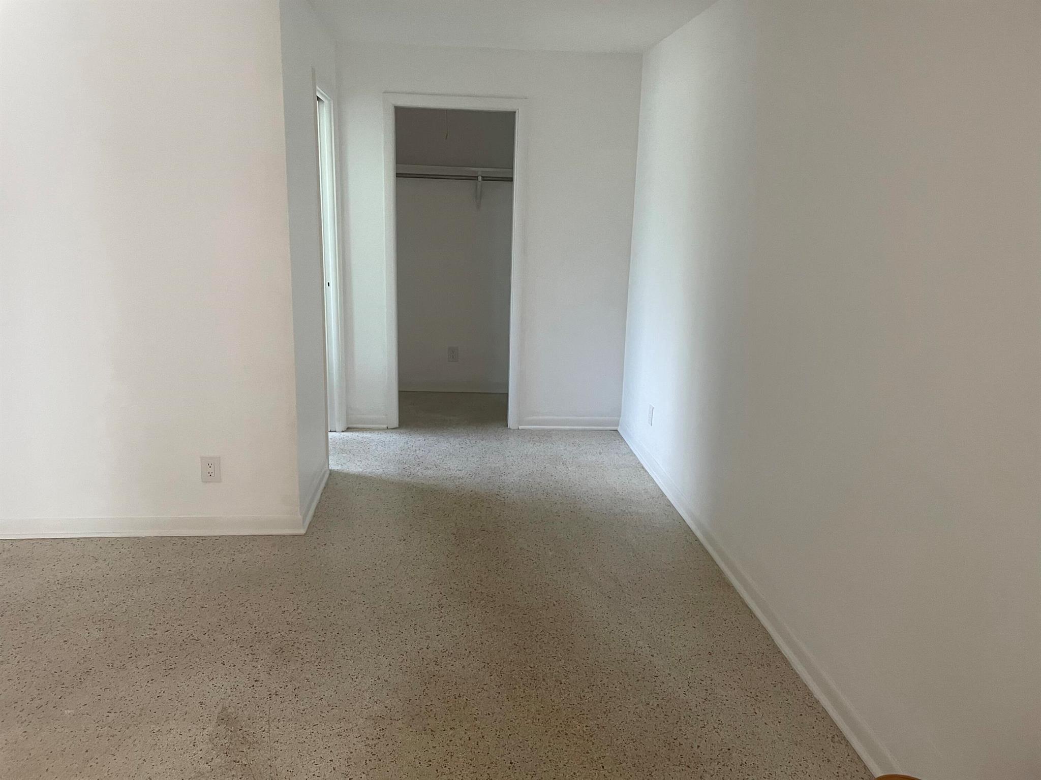 1406 Hillcrest Drive